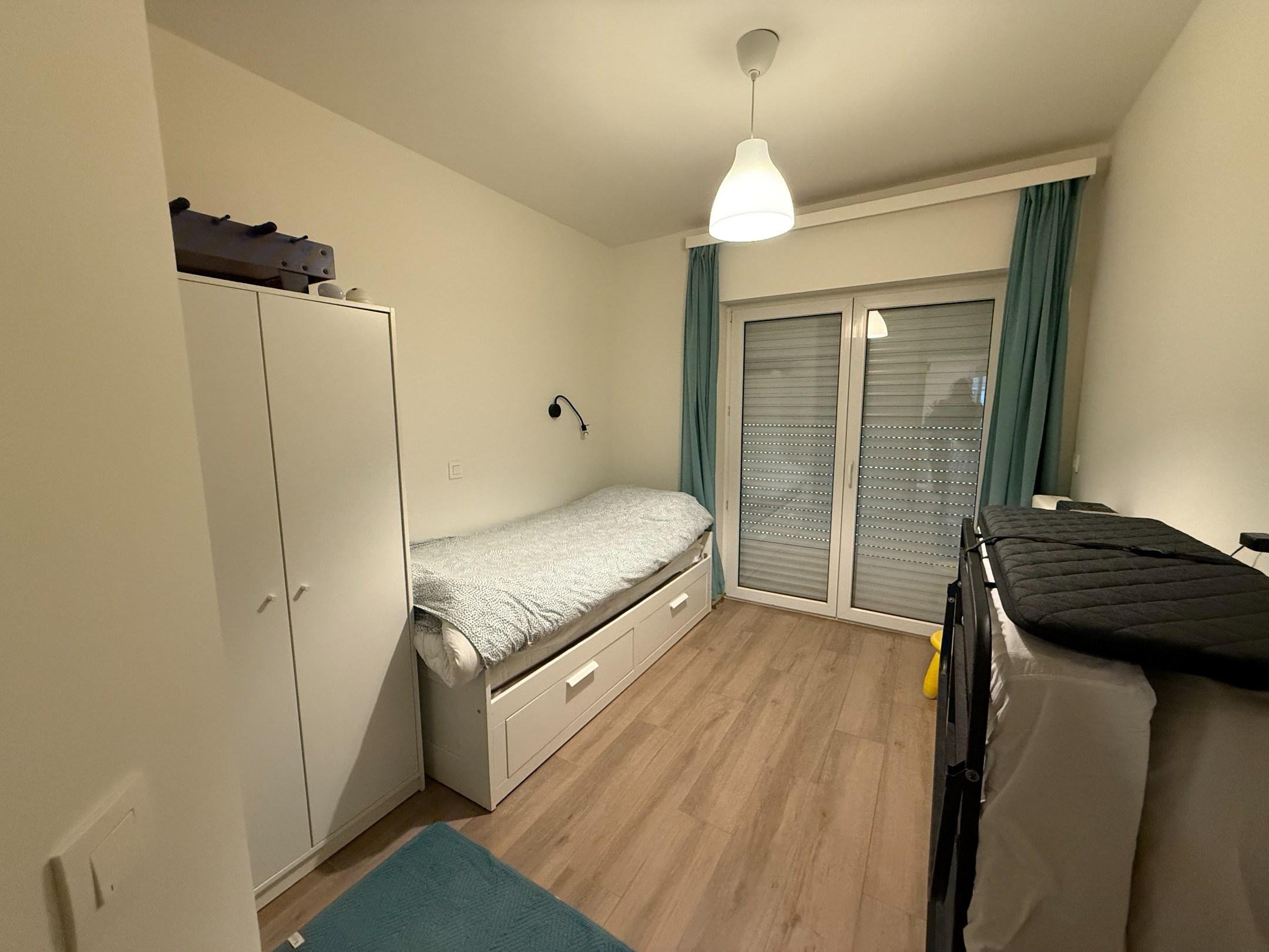 Non-meublé - Charmant appartement à louer dans l'avenue des Reines au centre de Knokke. 