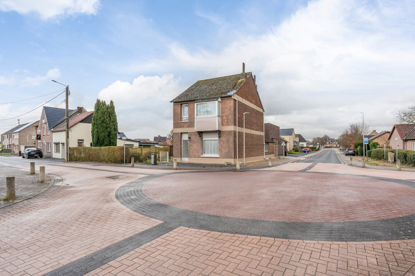 Charmante gezinswoning op een perceel van 5a58ca te Lanklaar, een deelgemeente van Dilsen-Stokkem. 