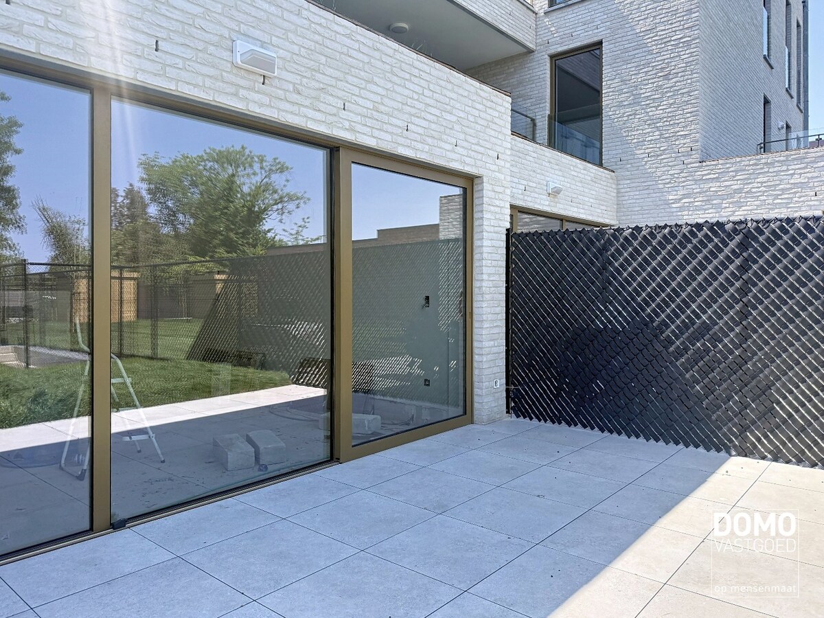 6% BTW - NIEUWBOUW GELIJKVLOERSAPPARTEMENT MET 1 SLAAPKAMER IN HET CENTRUM VAN KERMT 