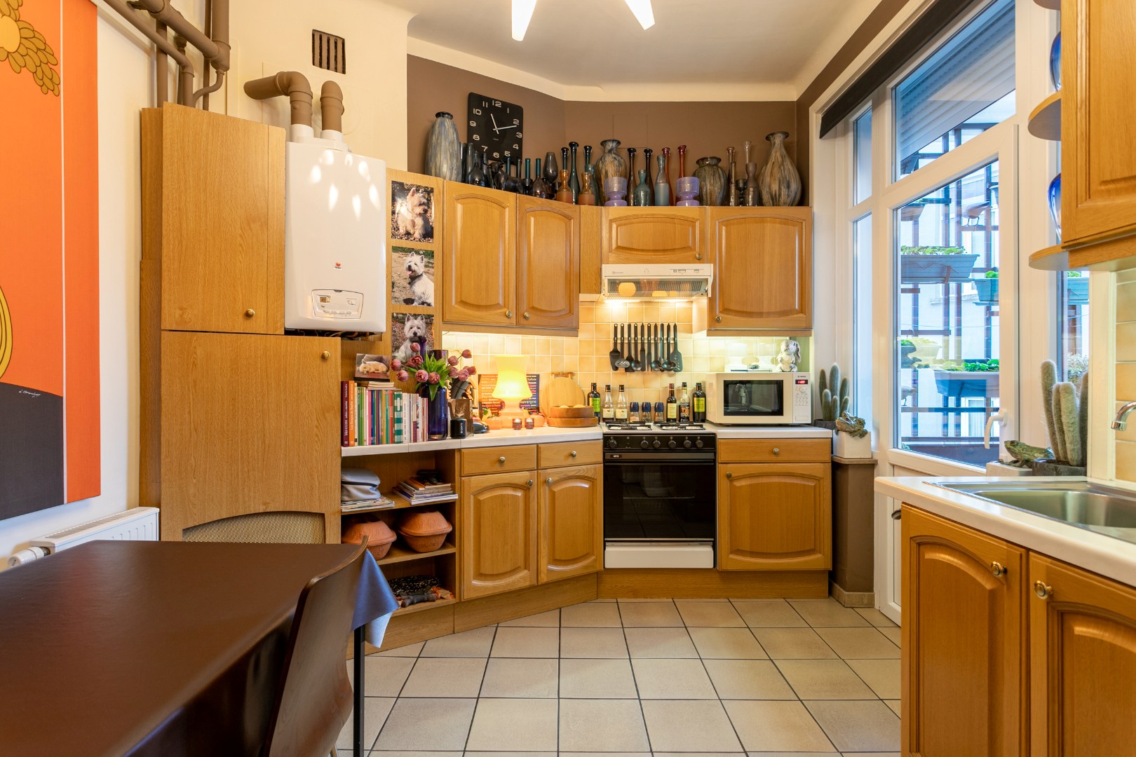 Karaktervol appartement met 2-3 slpk nabij het Brugmannplein. 