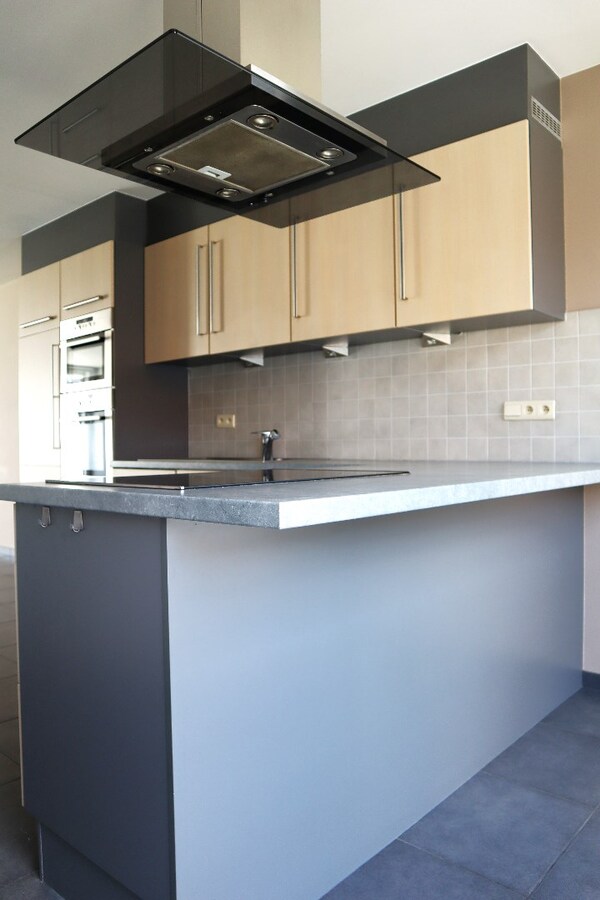 LED-on-IMMO biedt aan : Ruim Duplex Appartement in Bierbeek (Korbeek-Lo) 