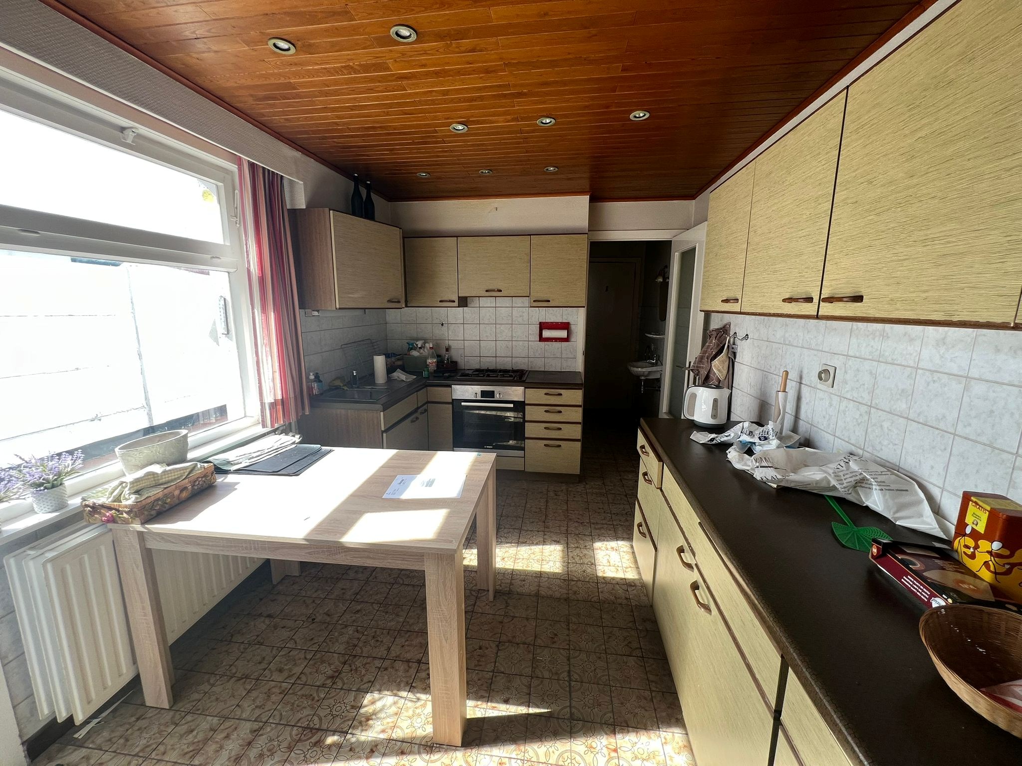 Te renoveren woning gelegen in het Oude Knokke met zuid- west gerichte tuin 