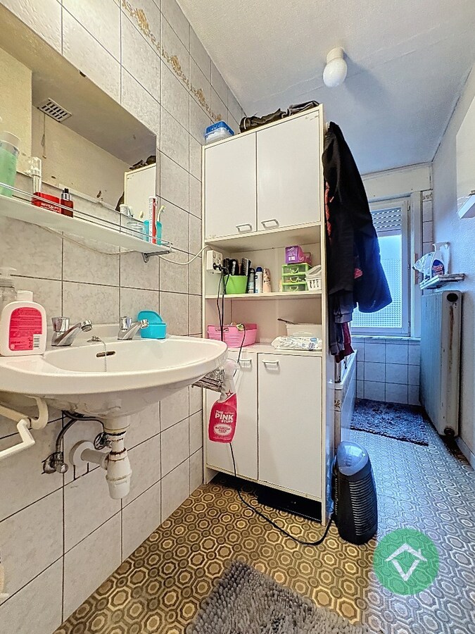 Ruime rijwoning met tuin, garage en 4 slaapkamers in Roeselare 