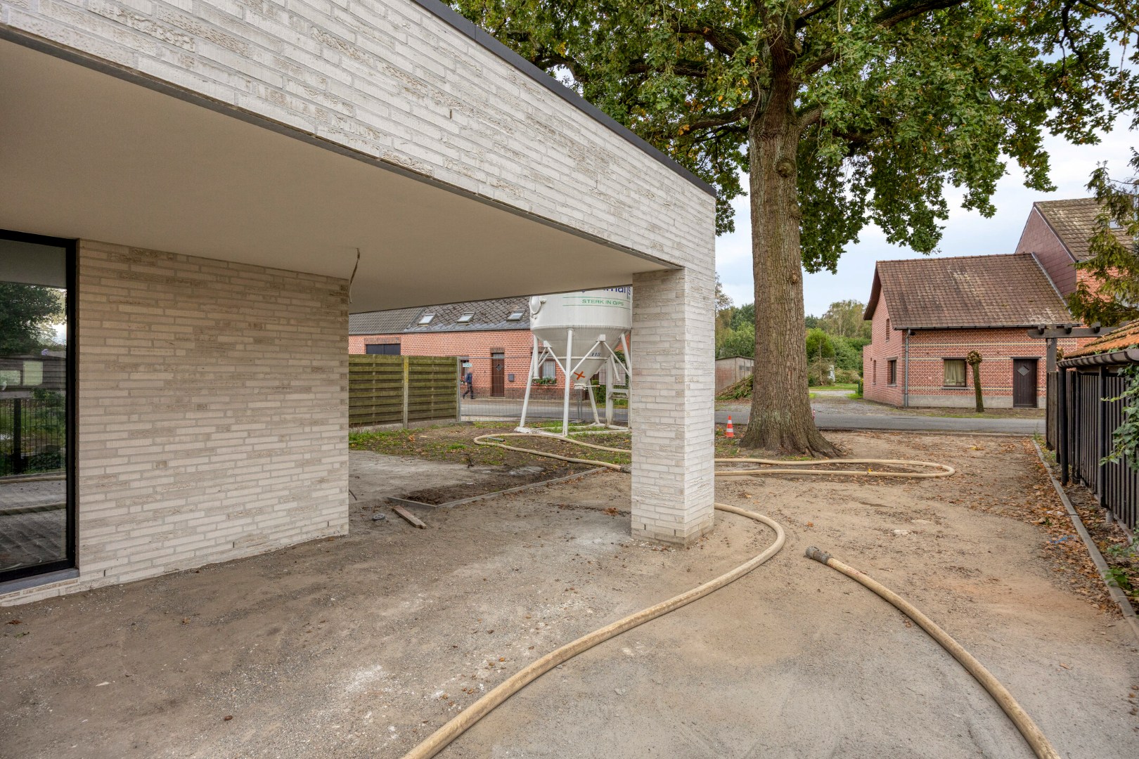 Gelijkvloers appartement met 2 slpk. en tuin in Mol-Sluis 