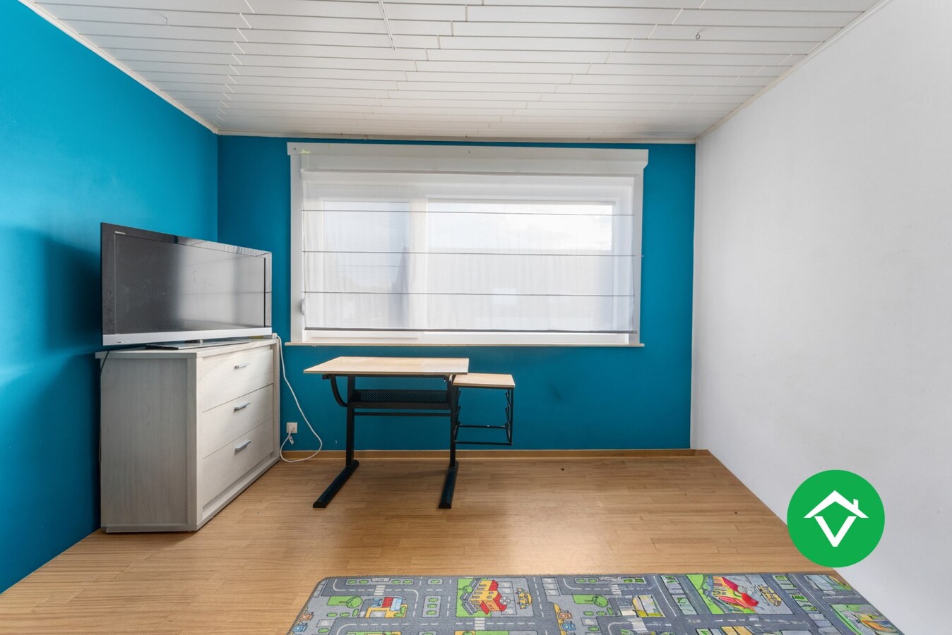 Instapklare vrijstaande woning met zonnige tuin in rustige woonwijk te Eernegem 