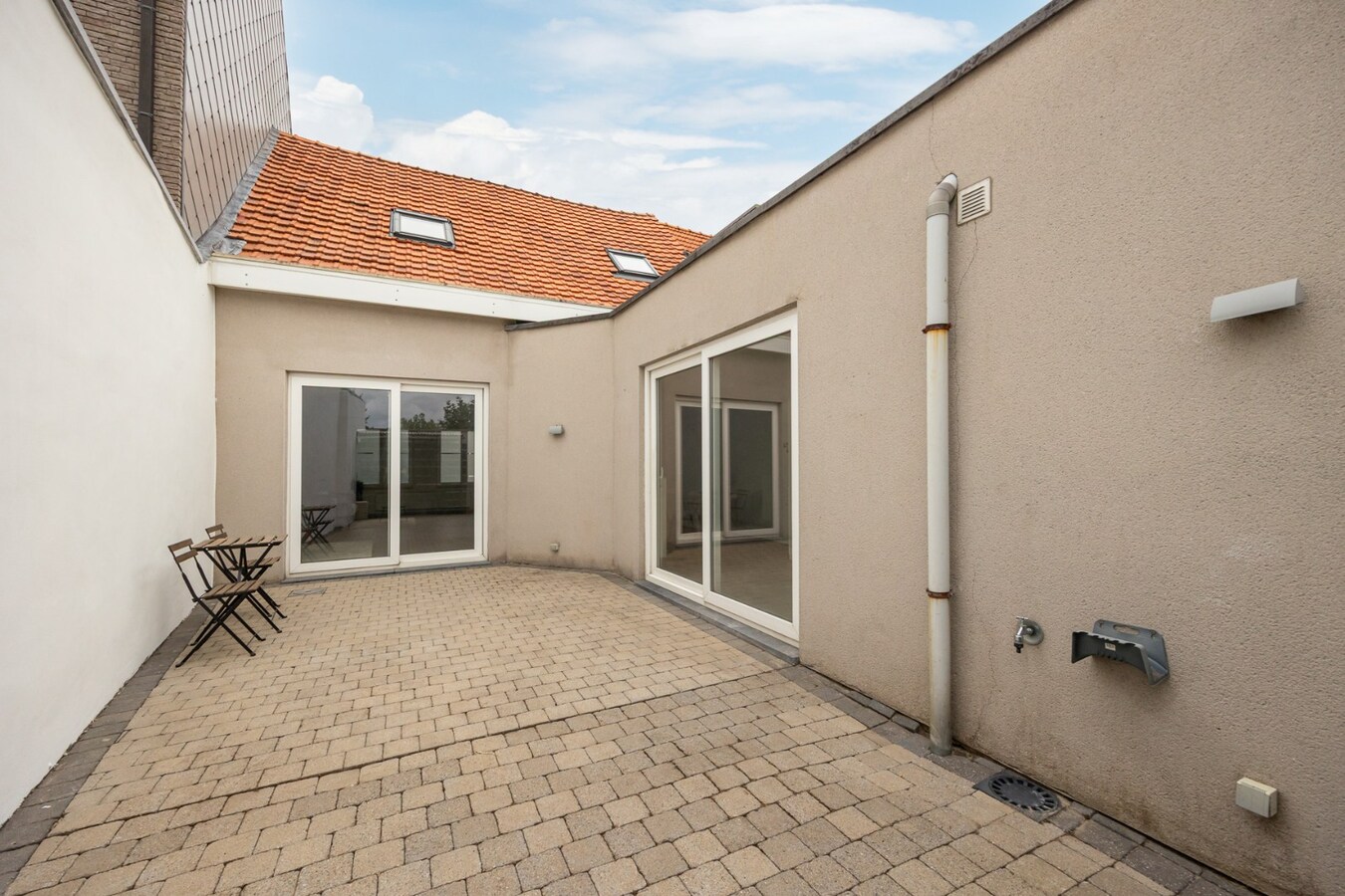 Instapklare woning met 3 slpk en stadstuin te Stabroek! 