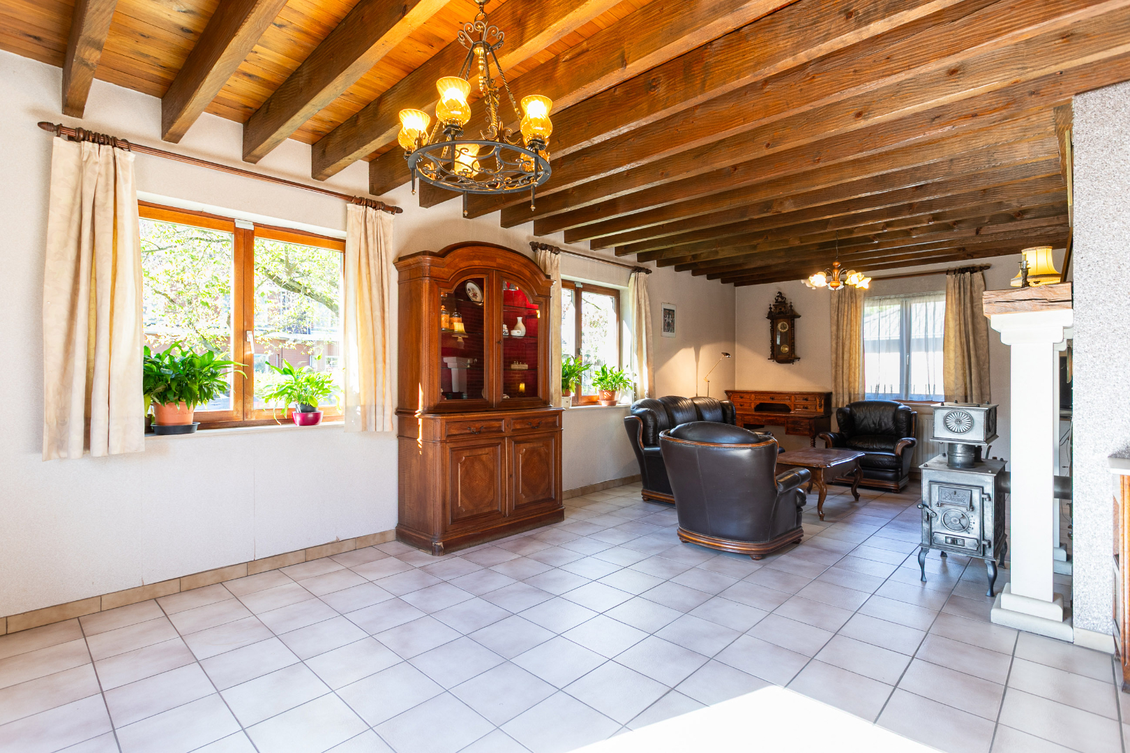 Charmante villa met 3 slpk te Halle 