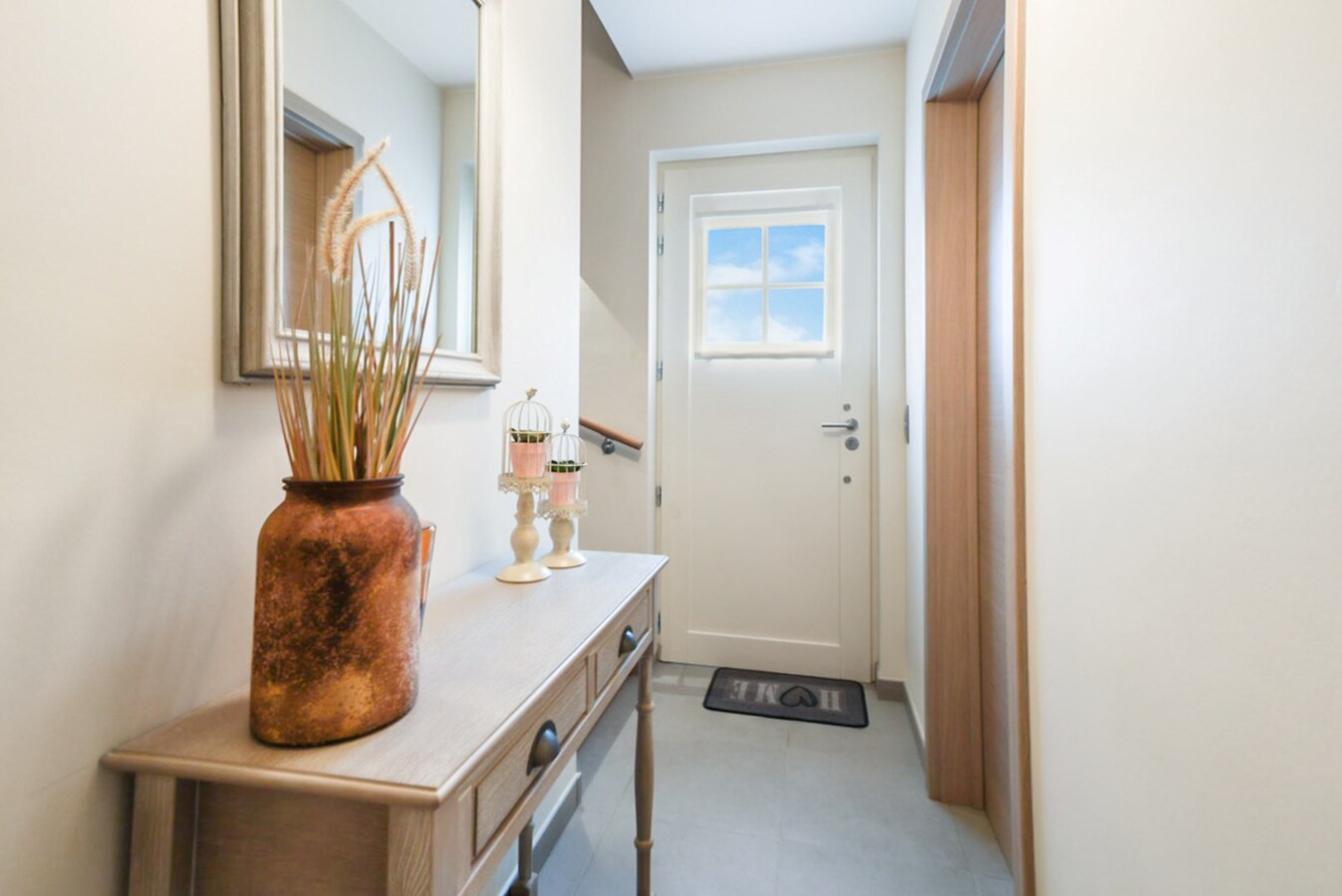 Verrassend ruime, recente woning met 4 slaapkamers en garage 