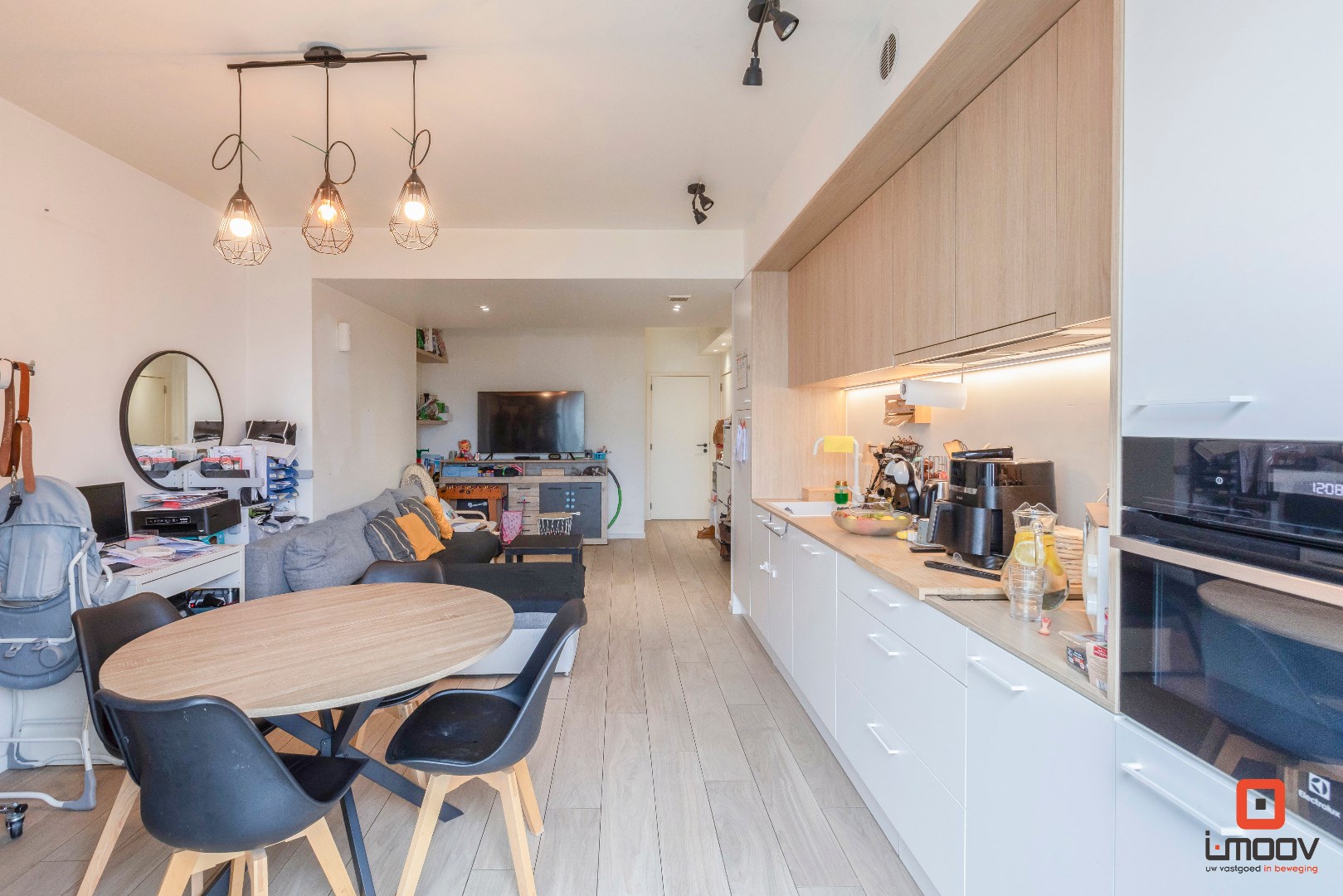 Gerenoveerd appartement met eigen tuin op gunstige locatie! 