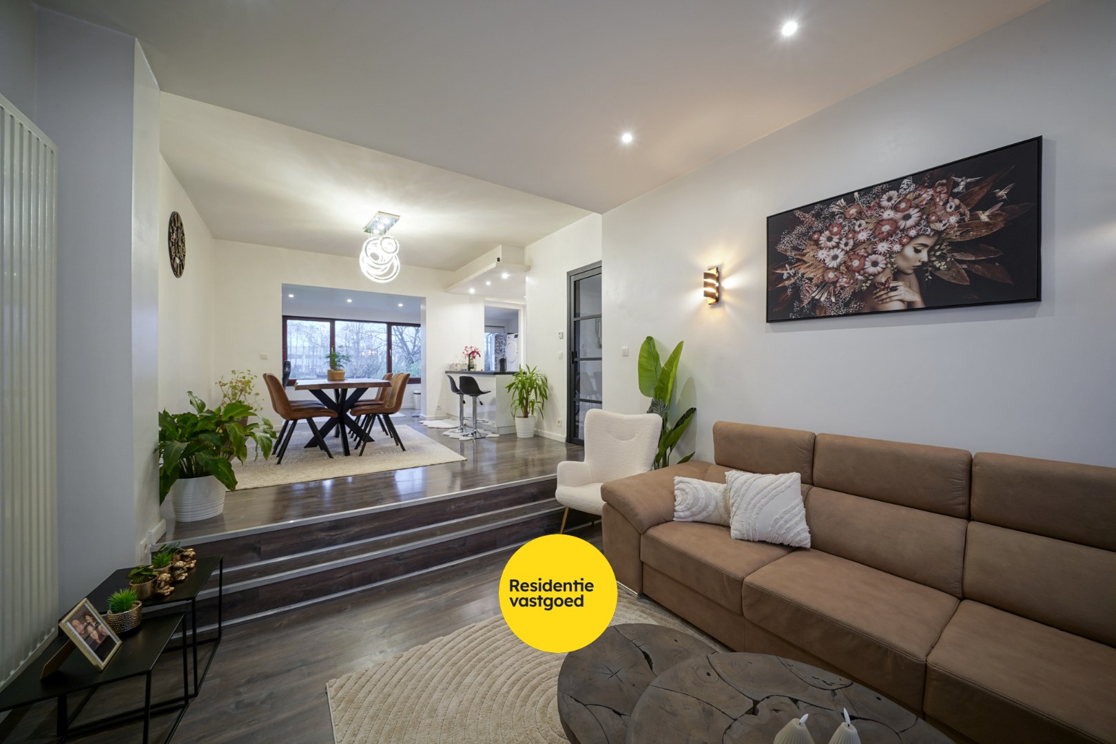 Instapklare woning met diepe tuin te Oostende 