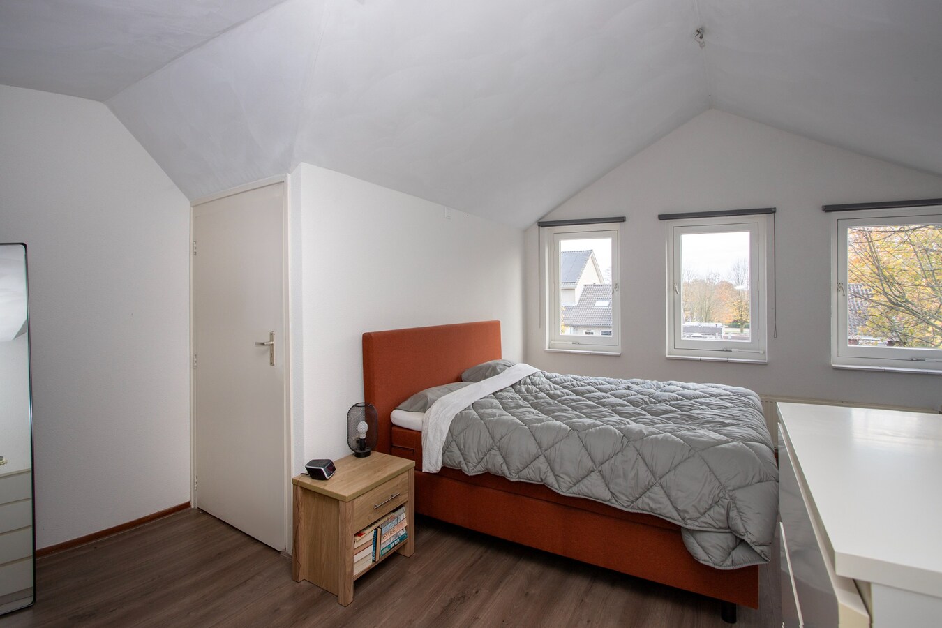 Moderne en instapklare bovenwoning in het hart van Hapert – met dakterras en energielabel A. 