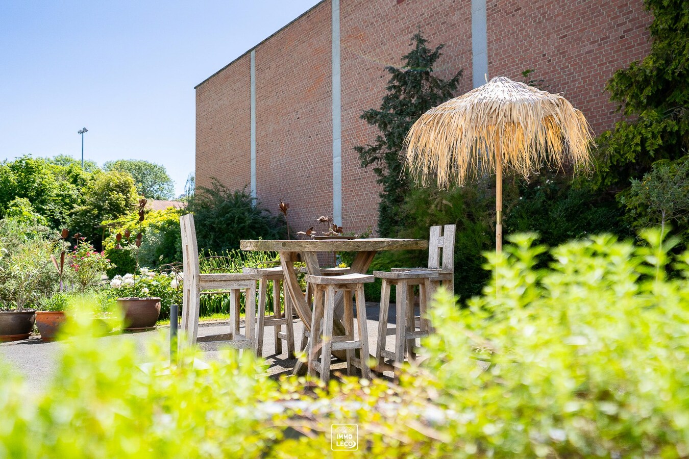 Maison de Maître chargée d'histoire, une propriété unique dans le centre-ville ! 