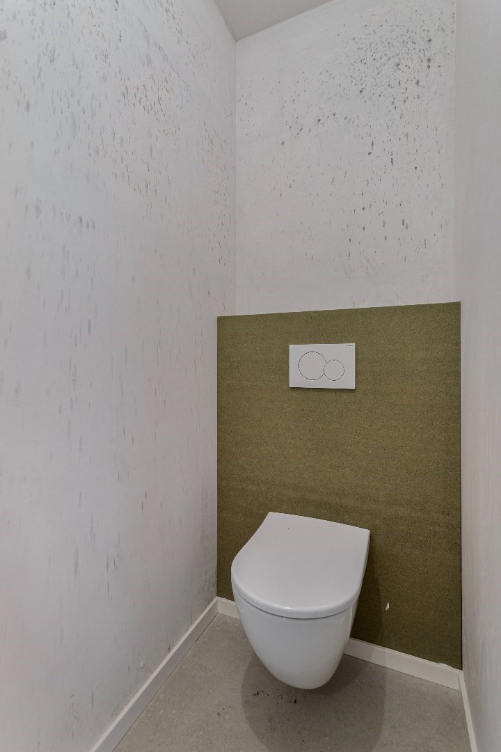 Nieuwbouwappartement met twee slaapkamers, terras en ondergrondse autostaanplaats te koop in Zulte 