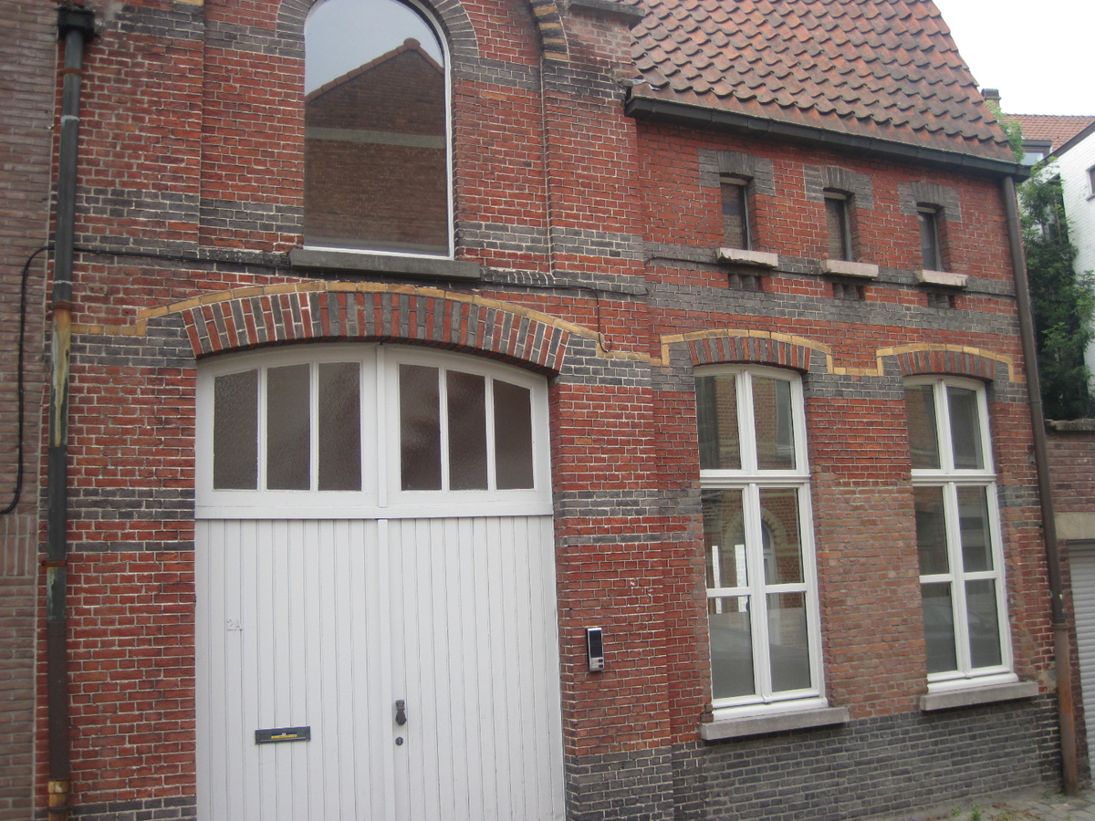 Authentieke, knusse woning. Uitstekend gelegen ! 
