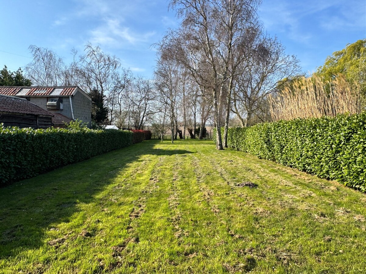 Instapklare open bebouwing op ruim perceel (1.426 m²) in rustige straat 