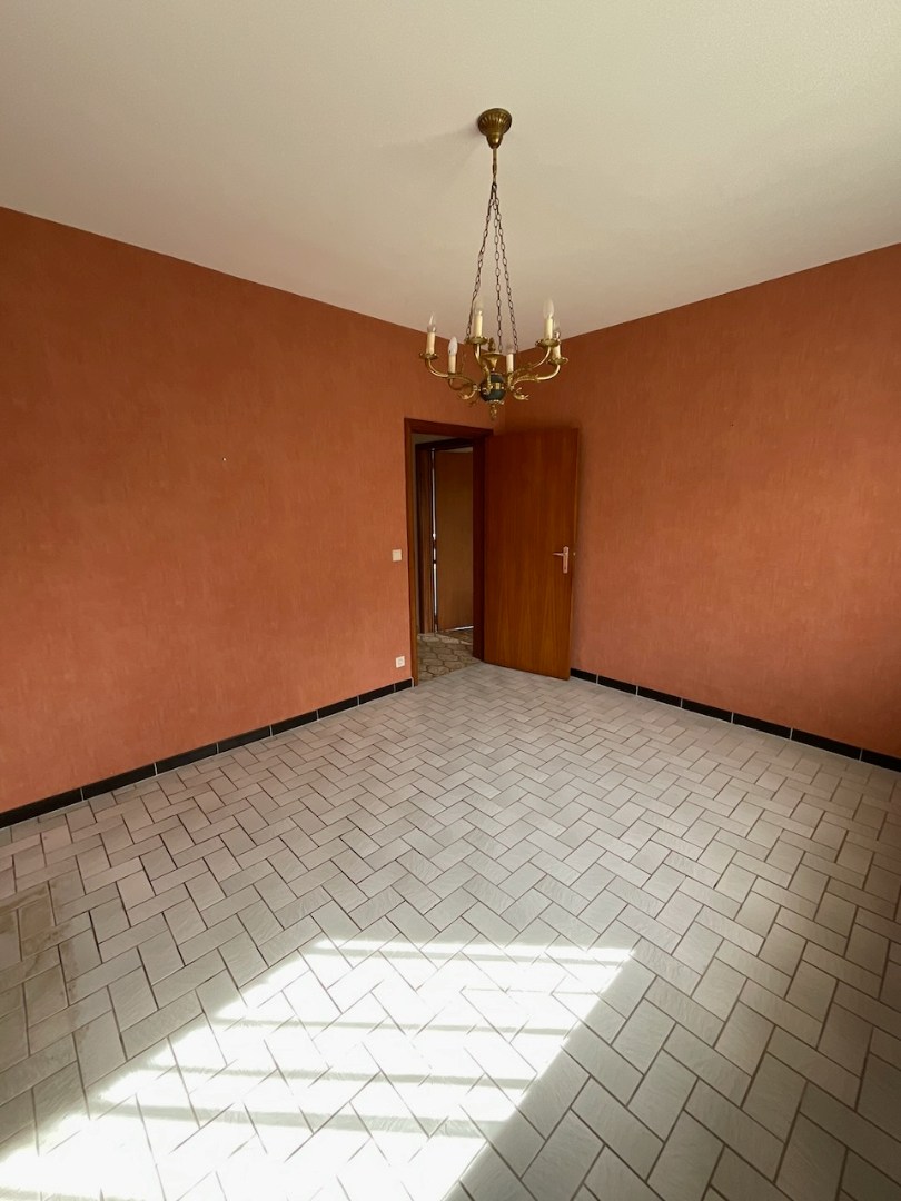 Inschrijven voor een bezoekmoment via de website www.thehousefriend.be 