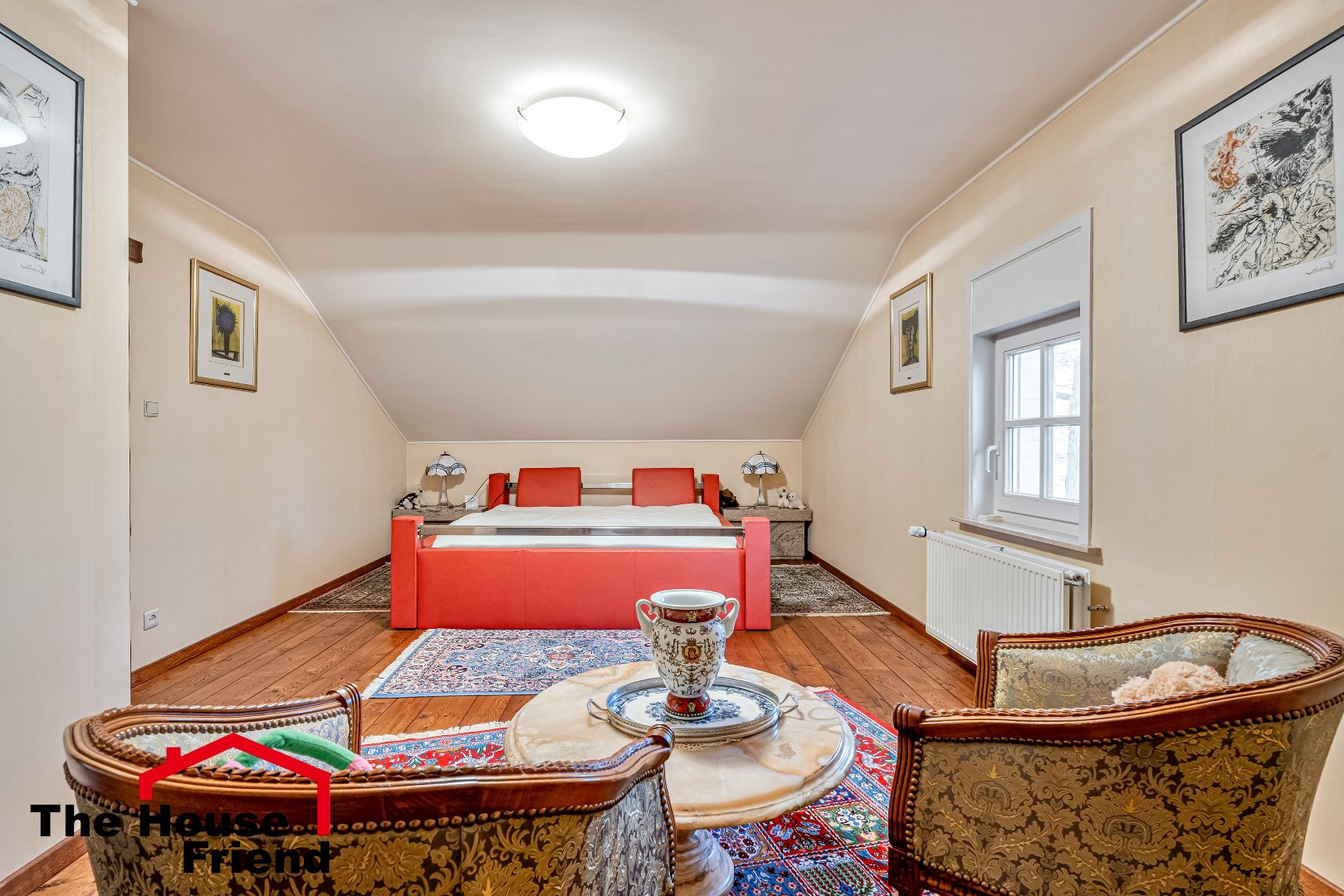 Klassevolle villa met ridderzaal 