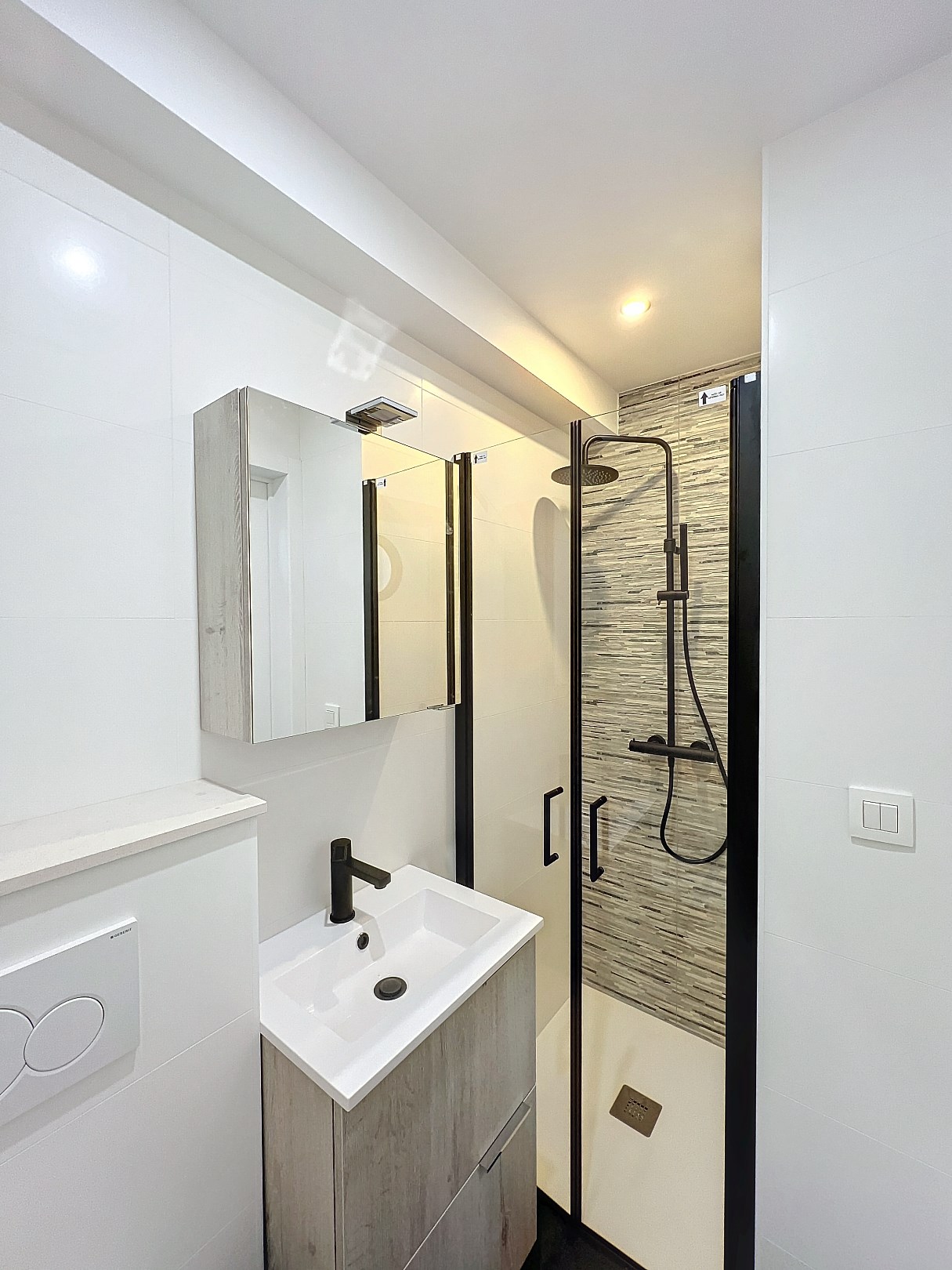 Stijlvol gerenoveerd 1-slaapkamerappartement met zeezicht op een toplocatie 