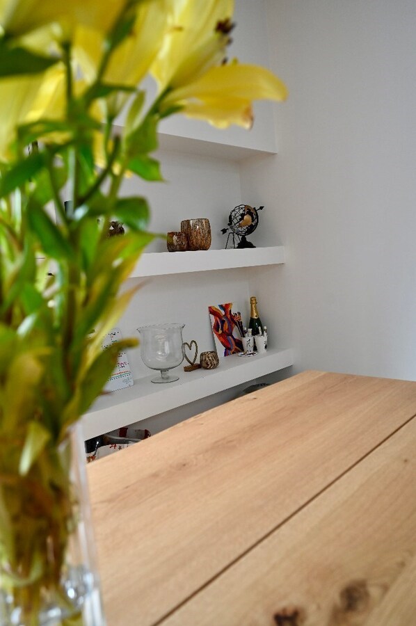 LICHTRIJK DAKAPPARTEMENT IN HARTJE OOSTENDE 