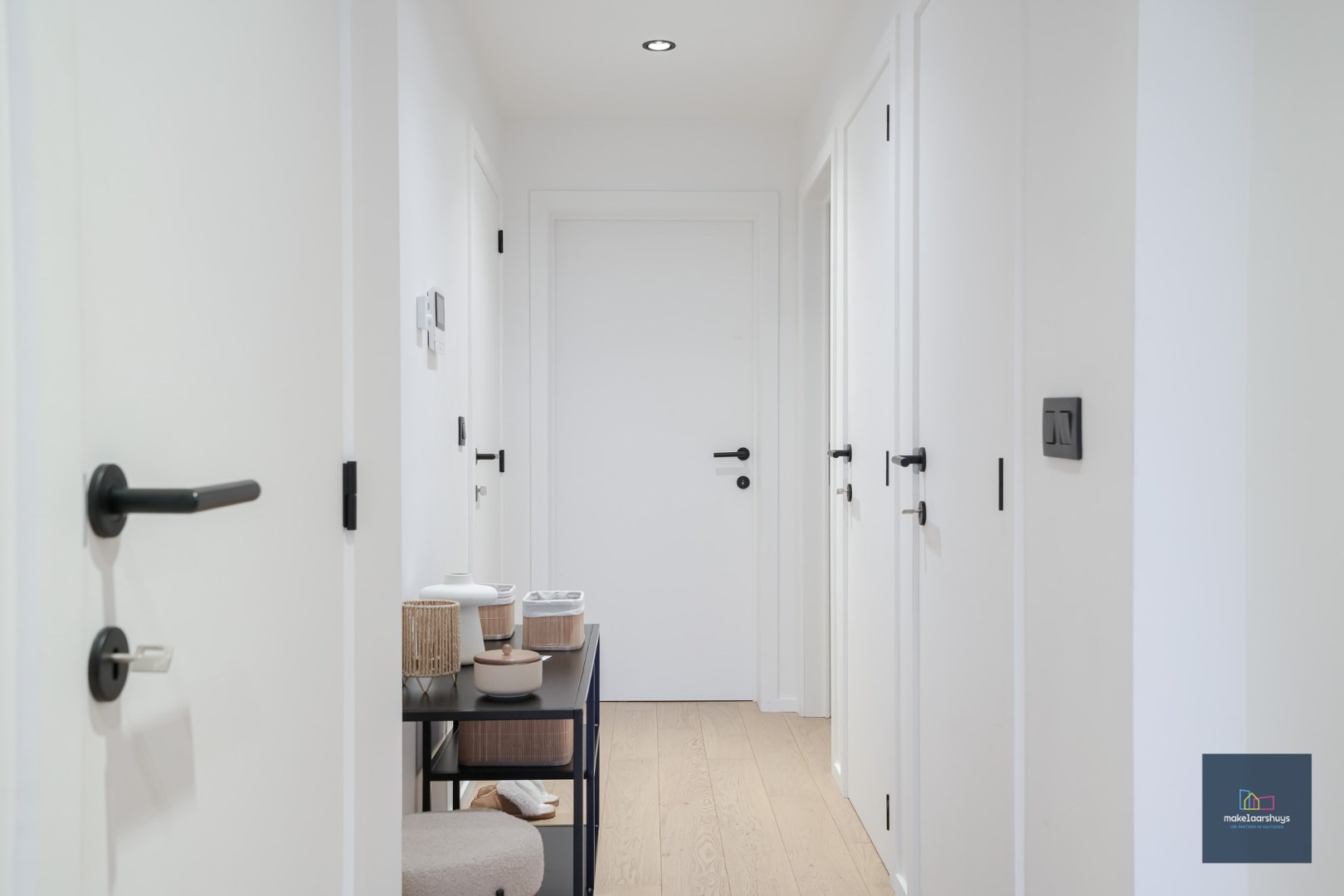 Instapklaar 2 slp. appartement met terras en grote gemeenschappelijke tuin. 