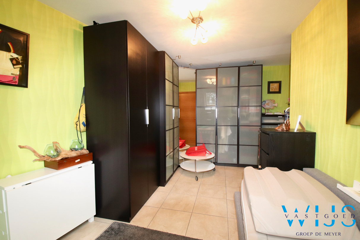 Instapklaar 3 slaapkamer appartement met terras te ERTVELDE ! 