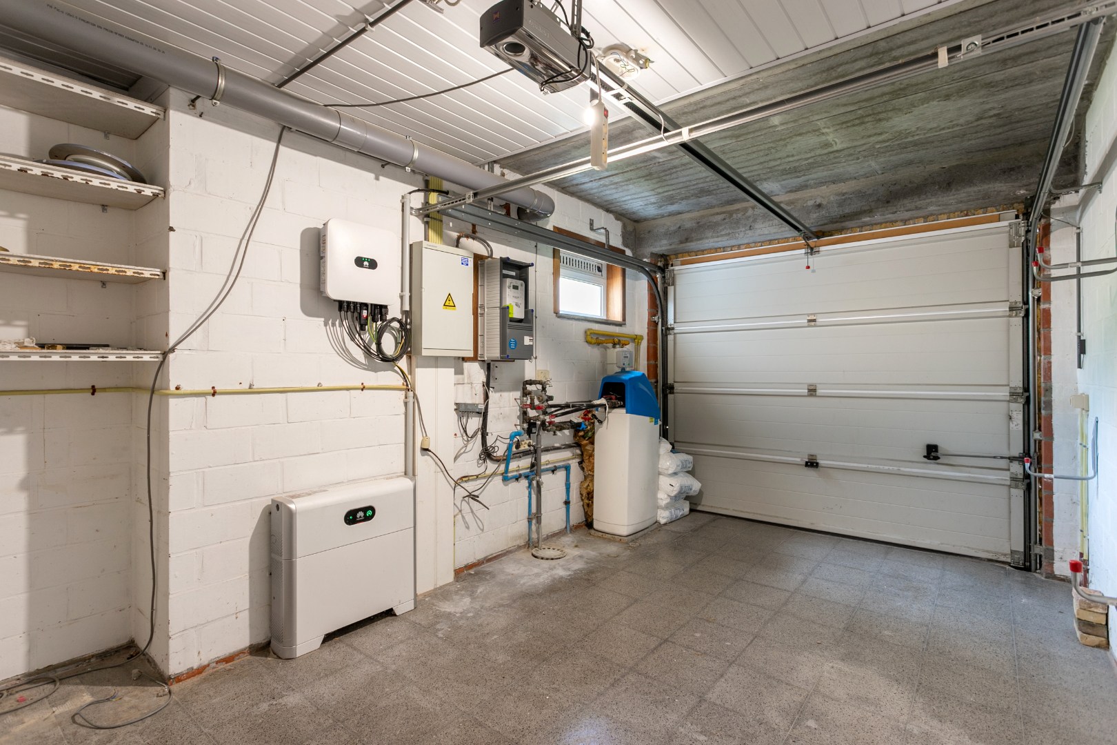 Verzorgde woning met 3 slpk, tuin en garage te Halle 