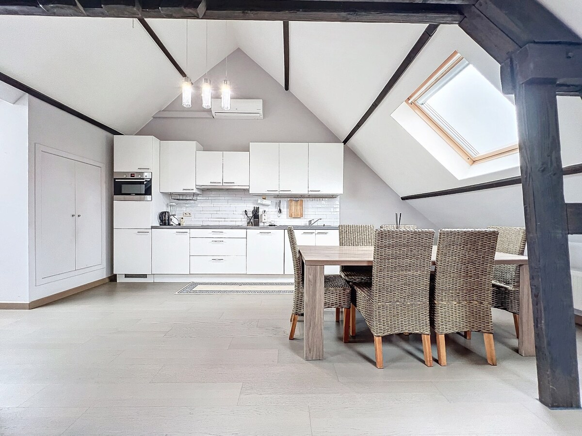 Tof dakappartement met garage te Herzele 