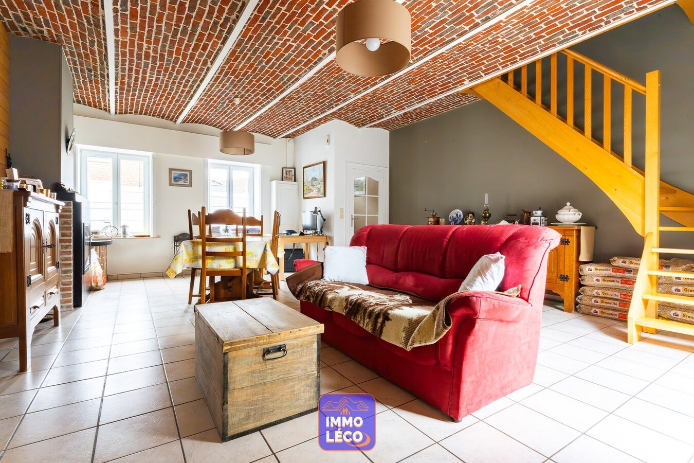 Maison idéalement située à Dottignies avec terrasse. 