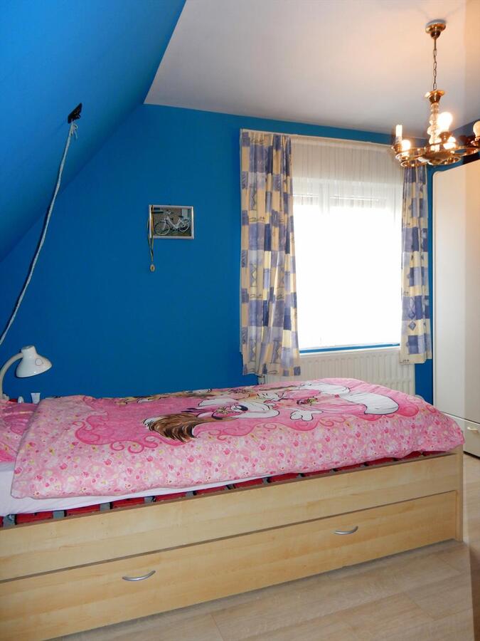 Woning met 4 slaapkamers en zonnige tuin 