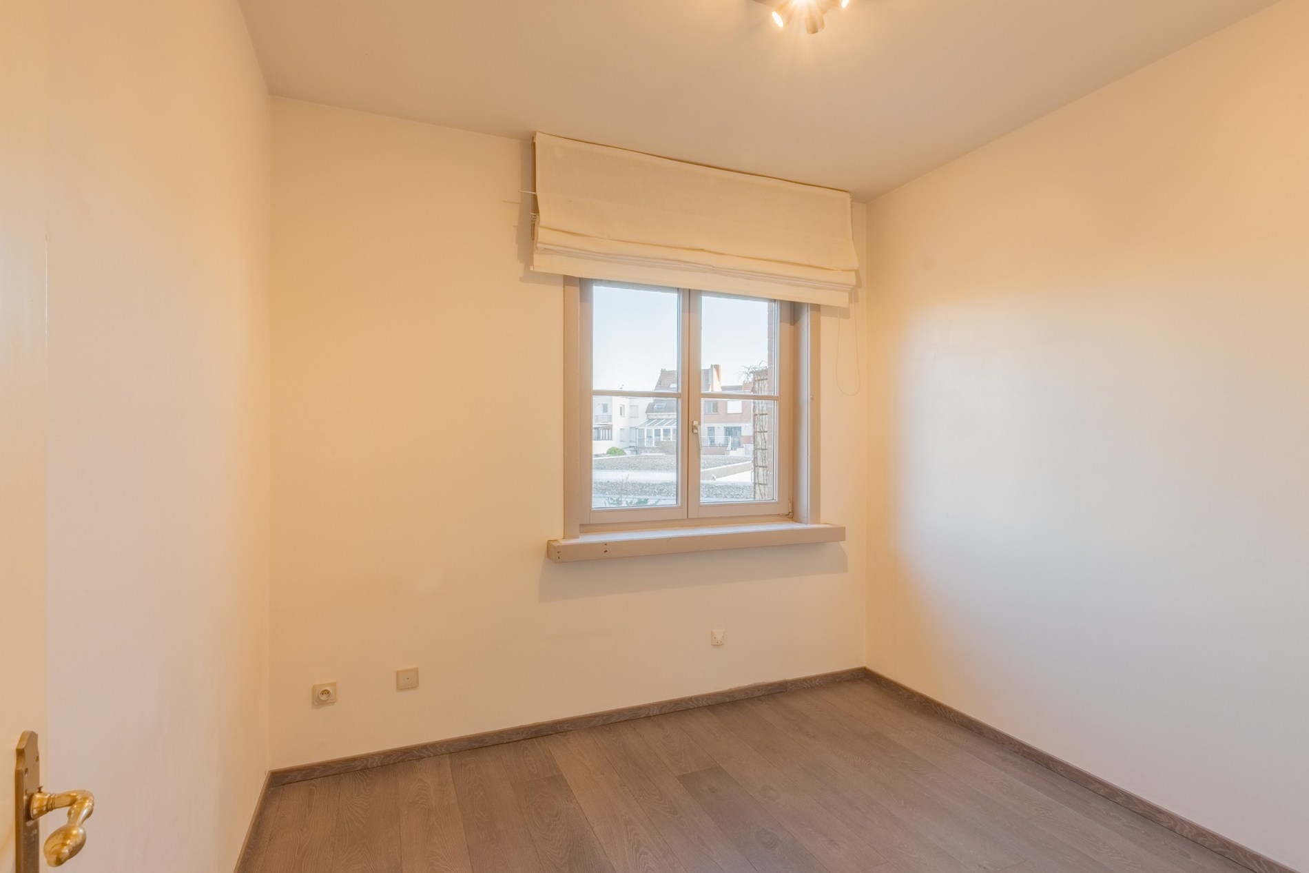 Instapklare gezinswoning op wandelafstand van het station en Zeedijk Heist (met mogelijkheid tot aankoop van een aanpalende garage 