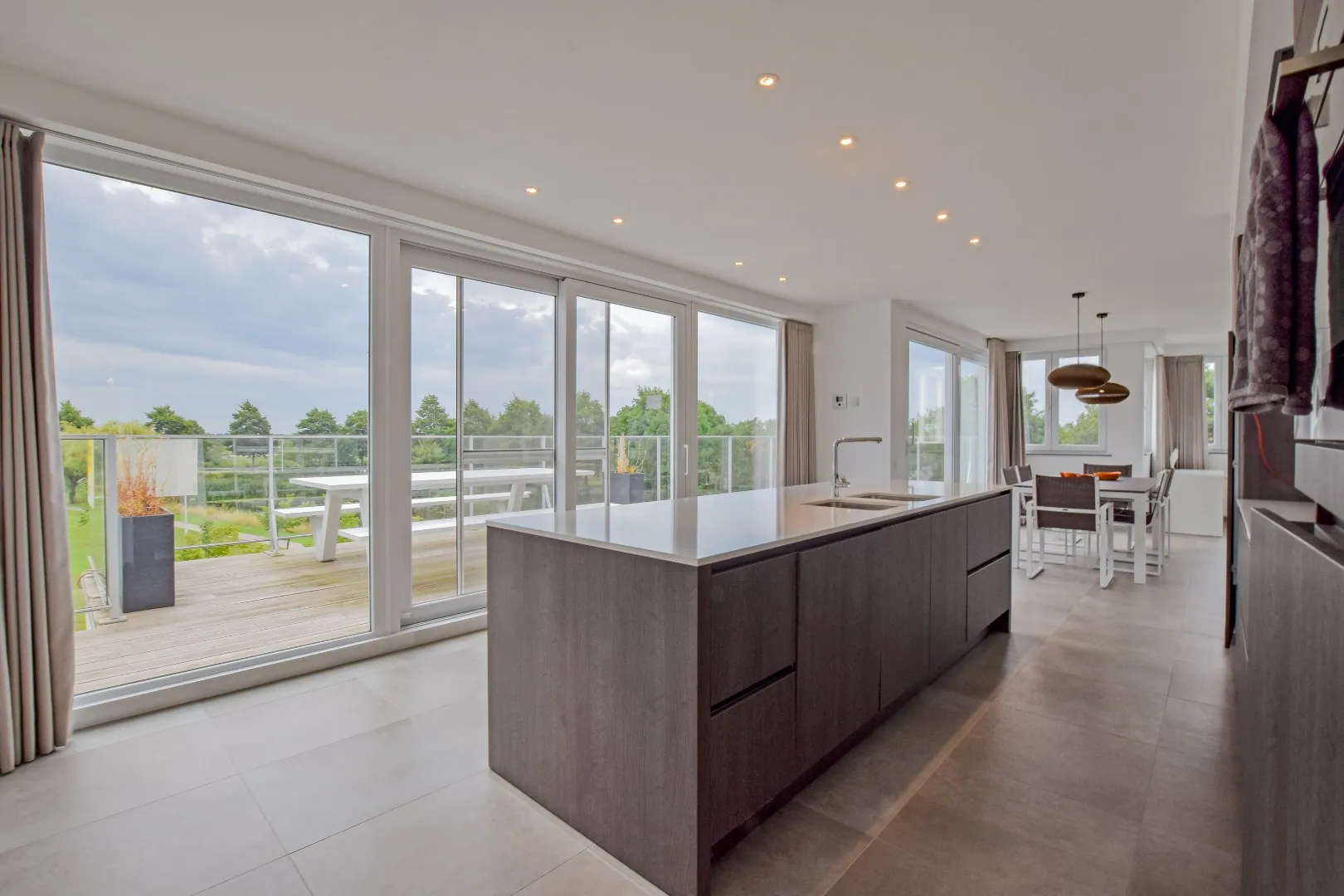 Prachtige penthouse (bj 2011) te Nieuwpoort-Stad (200 m²) in Residentie River Valley.