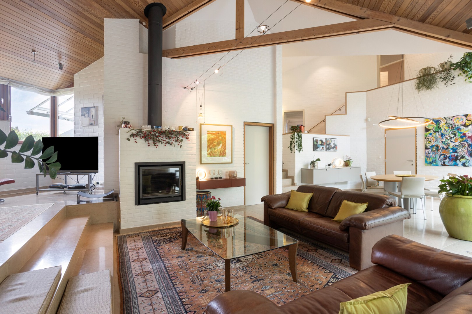 Villa met 5 slaapkamers, ruime tuin, terras en 2 garages in Heverlee! - bewoonbare opp. 278 m² -  EPC 179 kWh/m² 