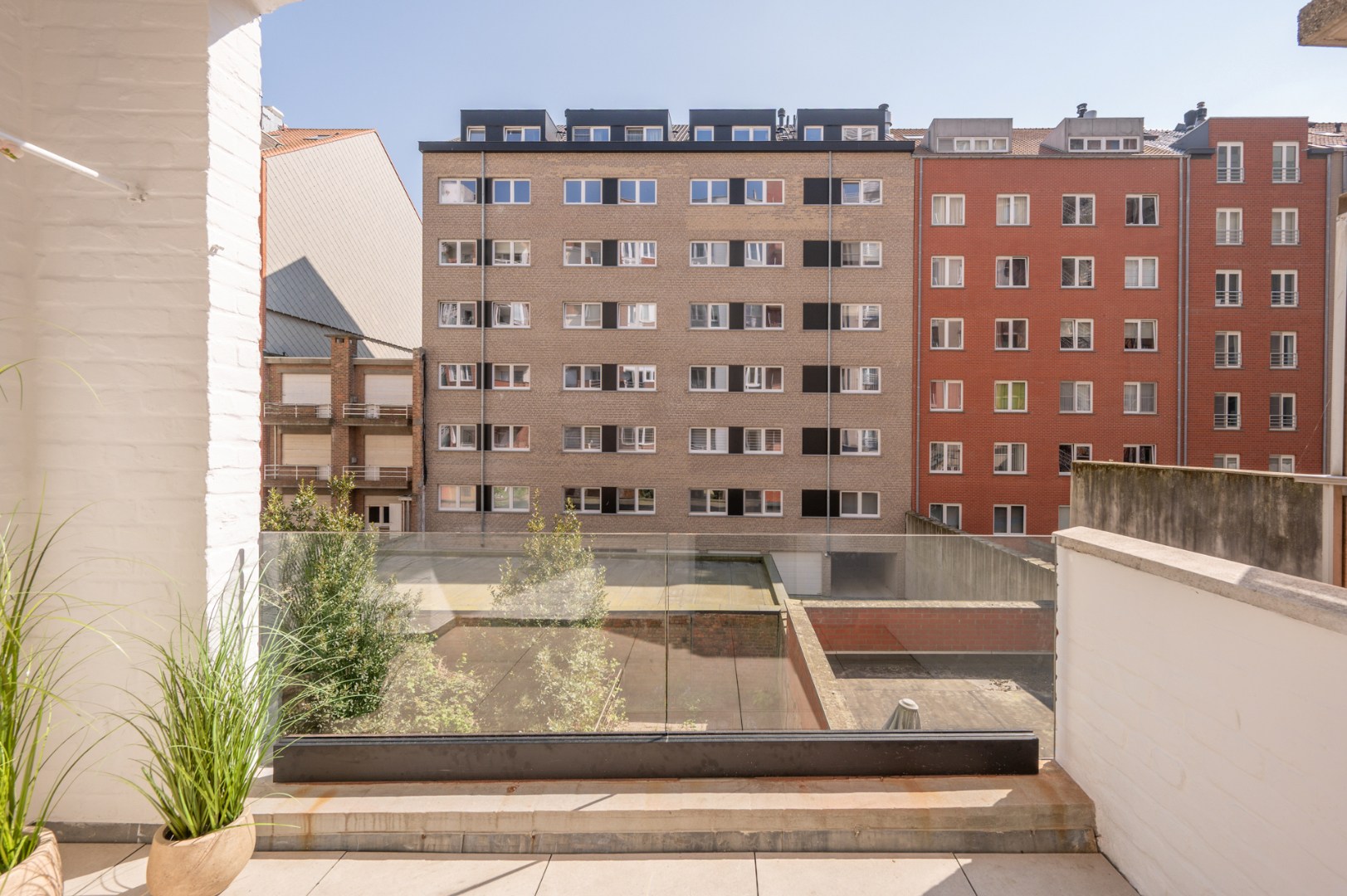 Volledig gerenoveerd appartement met FRONTAAL ZEEZICHT 