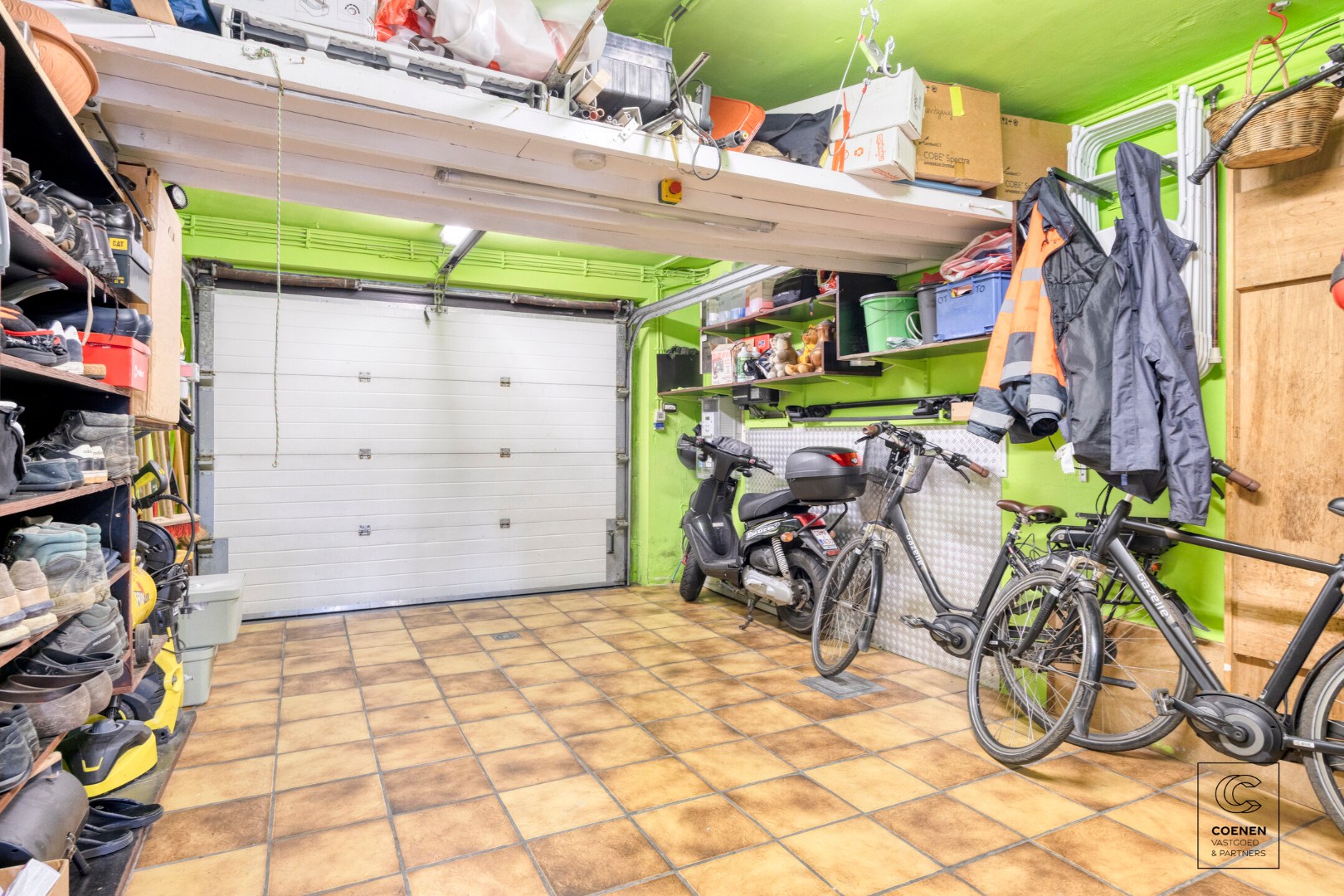Zeer verzorgde bel-etagewoning op een centrale ligging te Kontich! 