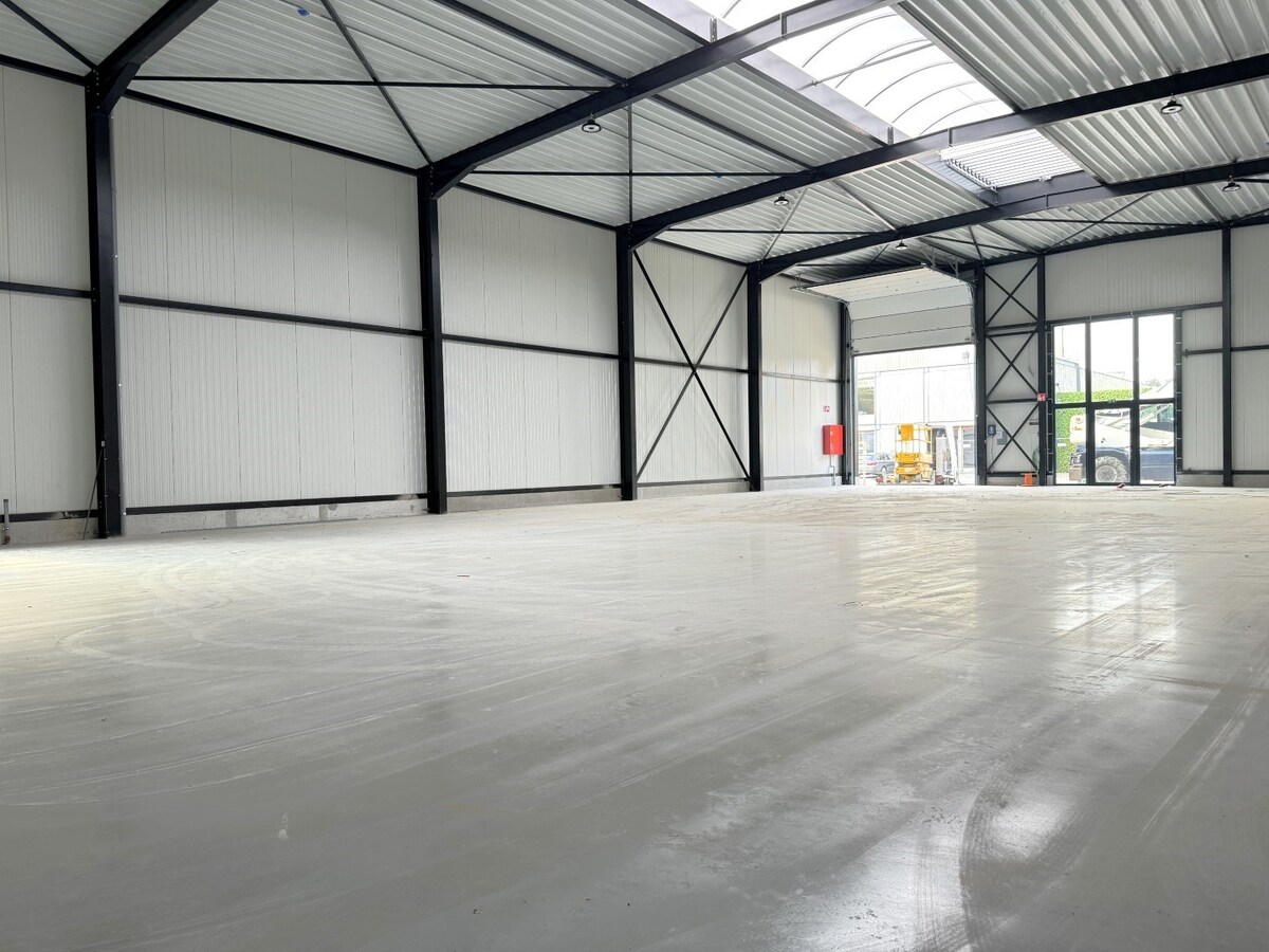 Hangar (Loods) te huur in Weelde