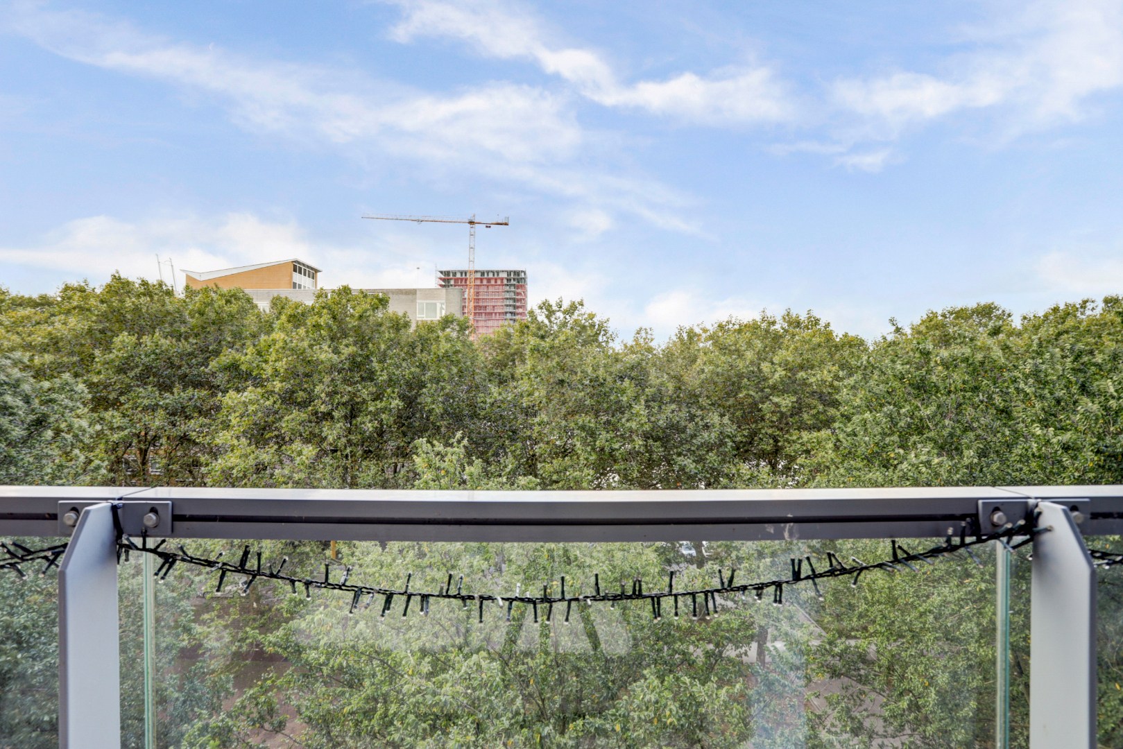 Op zoek naar meer dan 100 m² woonplezier met uitzicht en nabij Prinsenpark? 