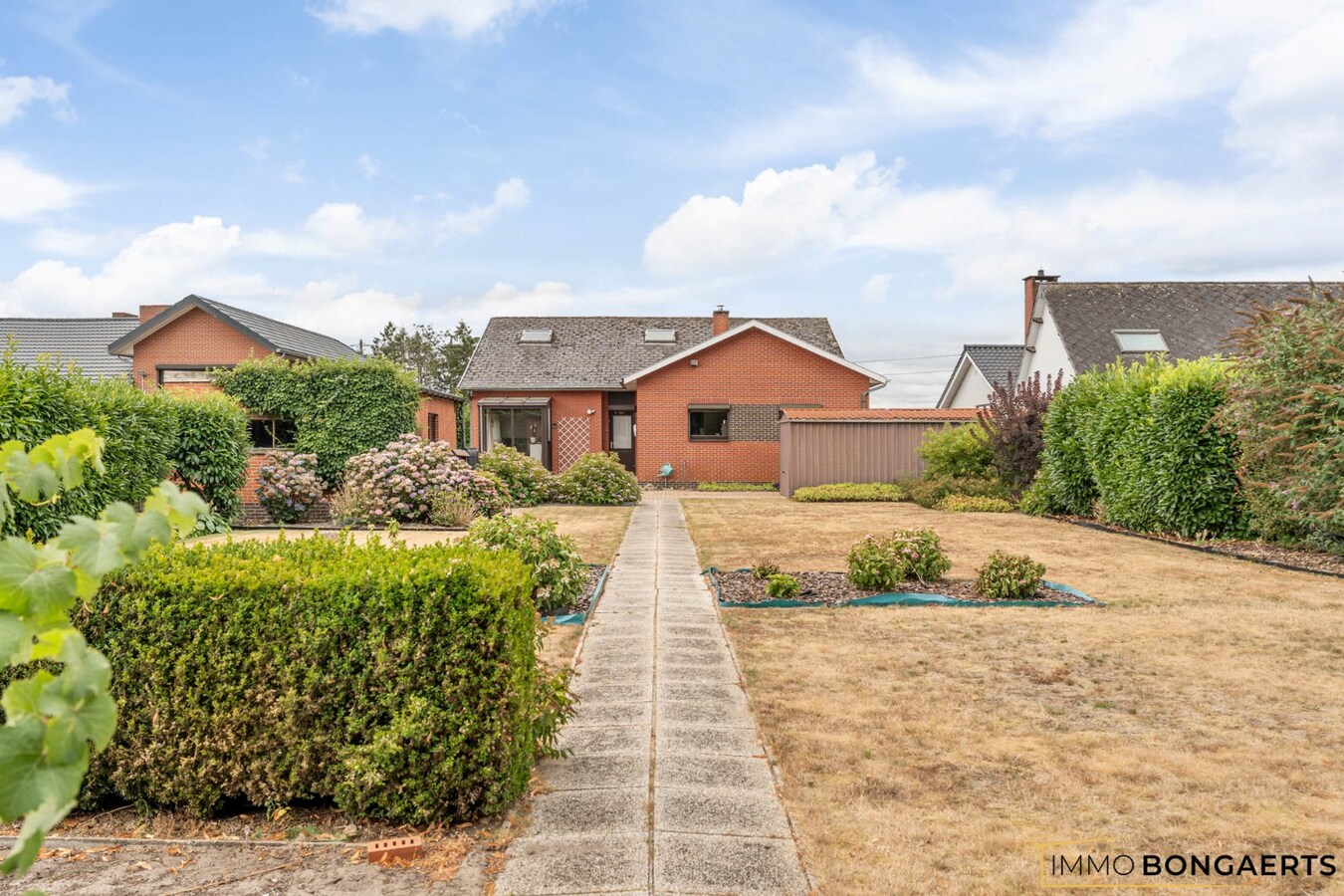 Ruime gelijkvloerse woning 
