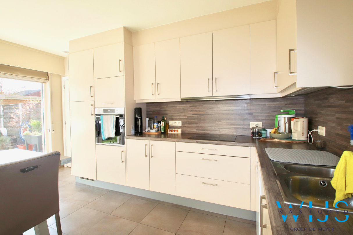 Prachtig woonhuis met 5 slaapkamers &amp; tuin te SLEIDINGE! 