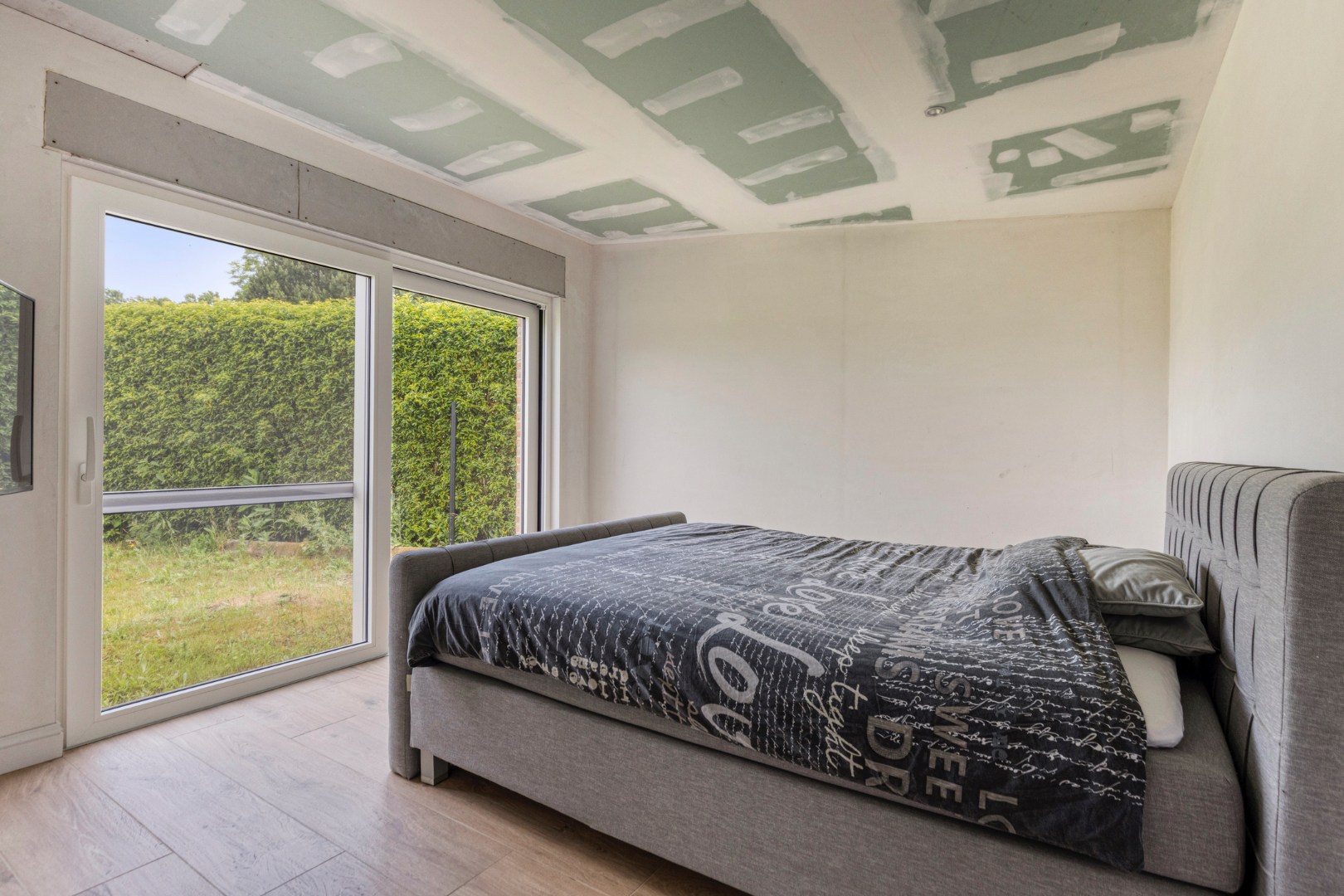 Gerenoveerde gezinswoning met 3 slpk. op een ruim perceel van 1.344m² in Geel 