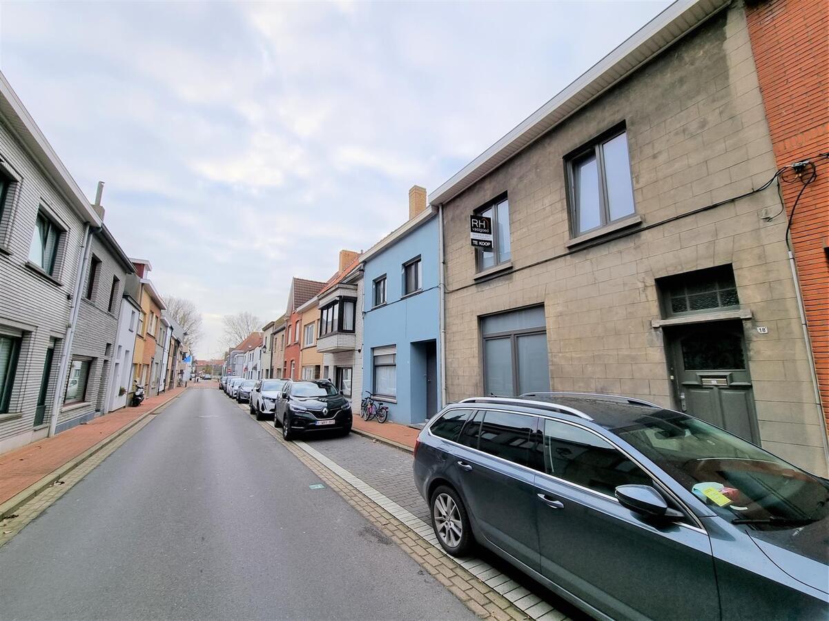 Instapklare gezinswoning vlakbij het strand - Heist 