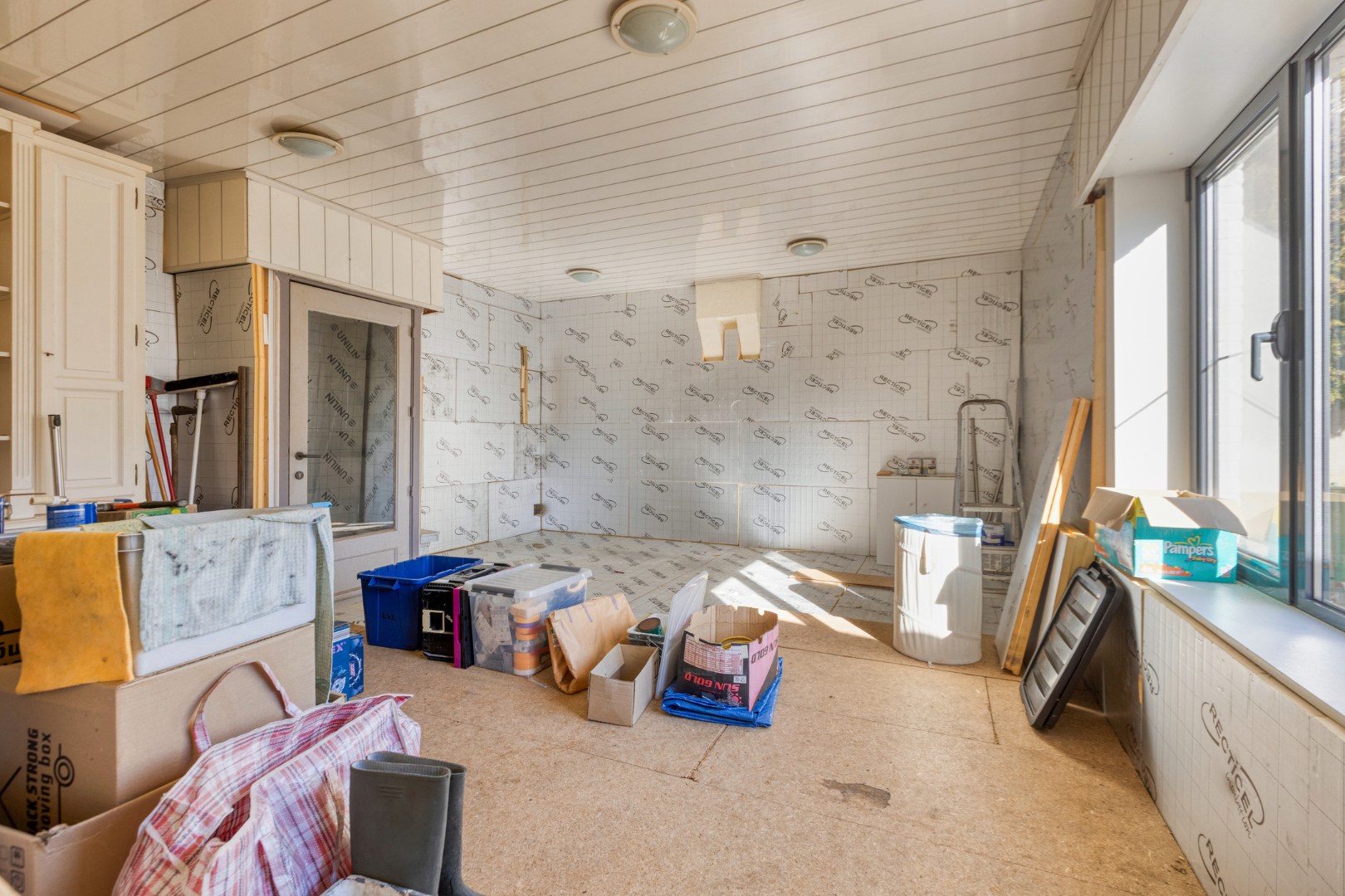 Ruime gezinswoning met 3 slpk. en ruimte voor bijberoep in Mol-Sluis 