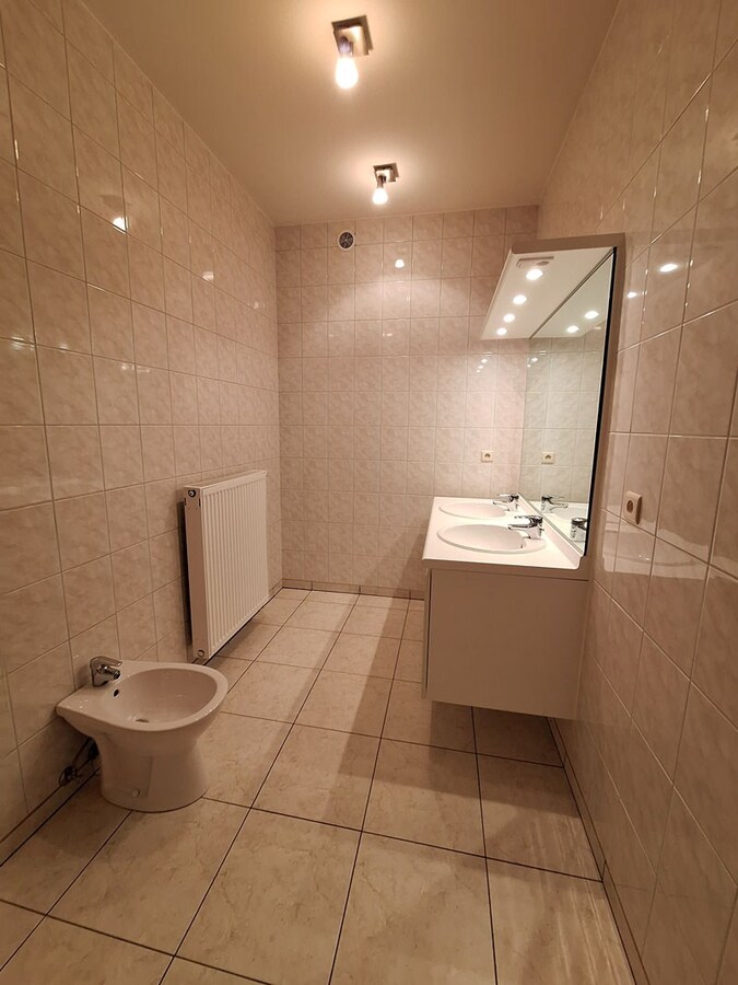 Perfect gelegen gelijkvloers appartement in het Centrum van Neerpelt 