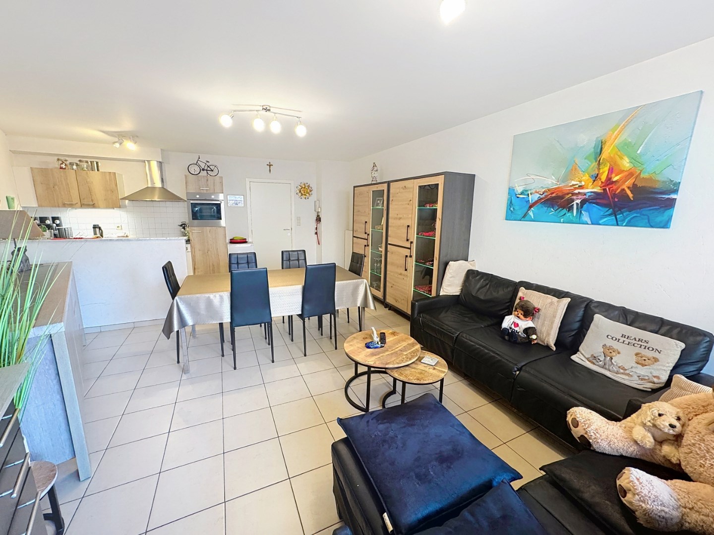 Recent en centraal gelegen appartement met garage 