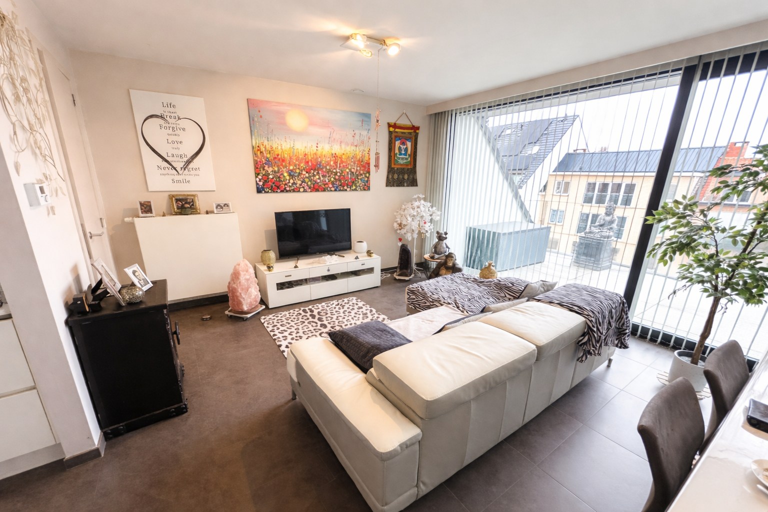 Recent energiezuinig appartement met 2 slaapkamers, zalig zonneterras en garage, Torhout 