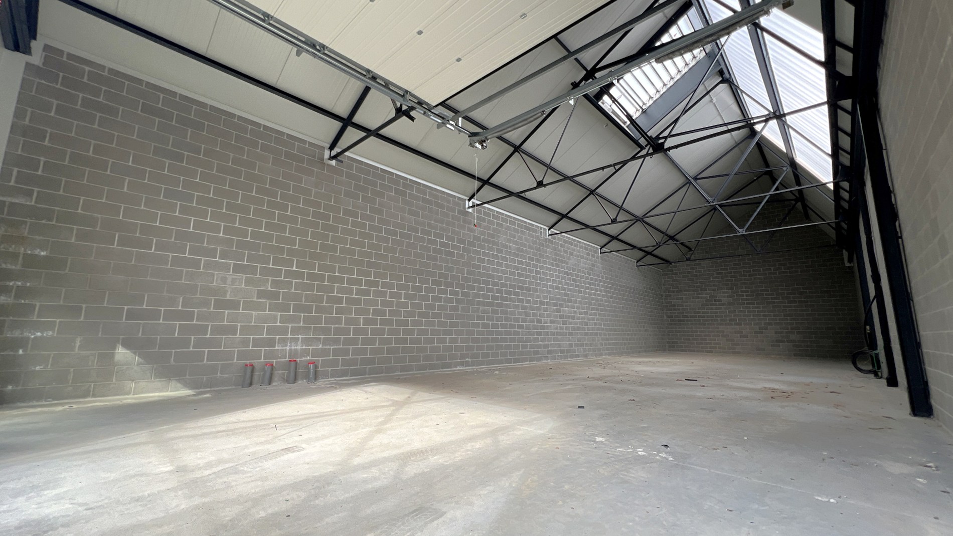 Nieuwbouw opslagruimtes te huur nabij N407 in Kalken