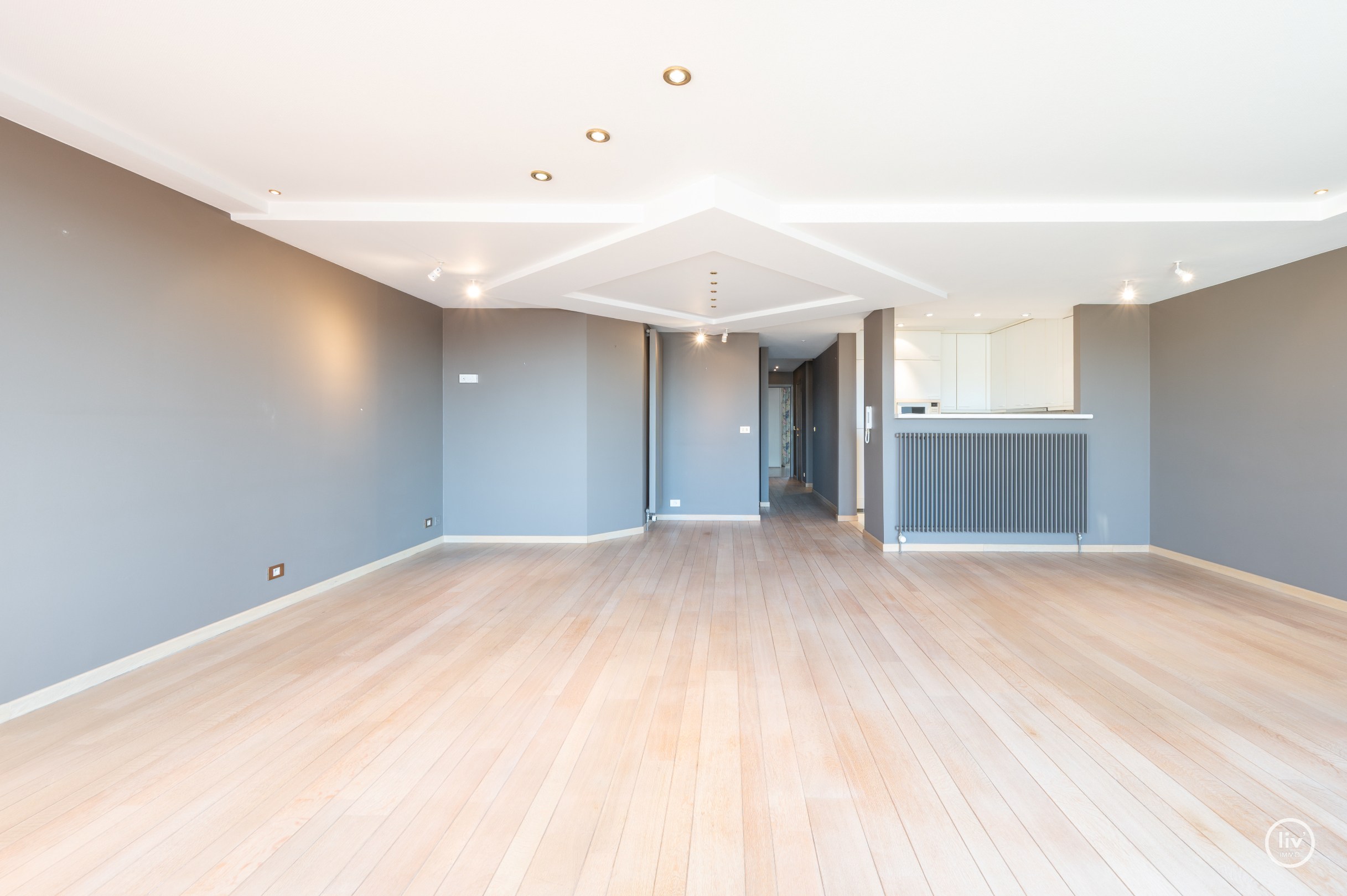 Prachtig appartement Inclusief box en staanplaats met uitzonderlijke gevelbreedte en prachtig open zicht over het zegemeer te Knokke 