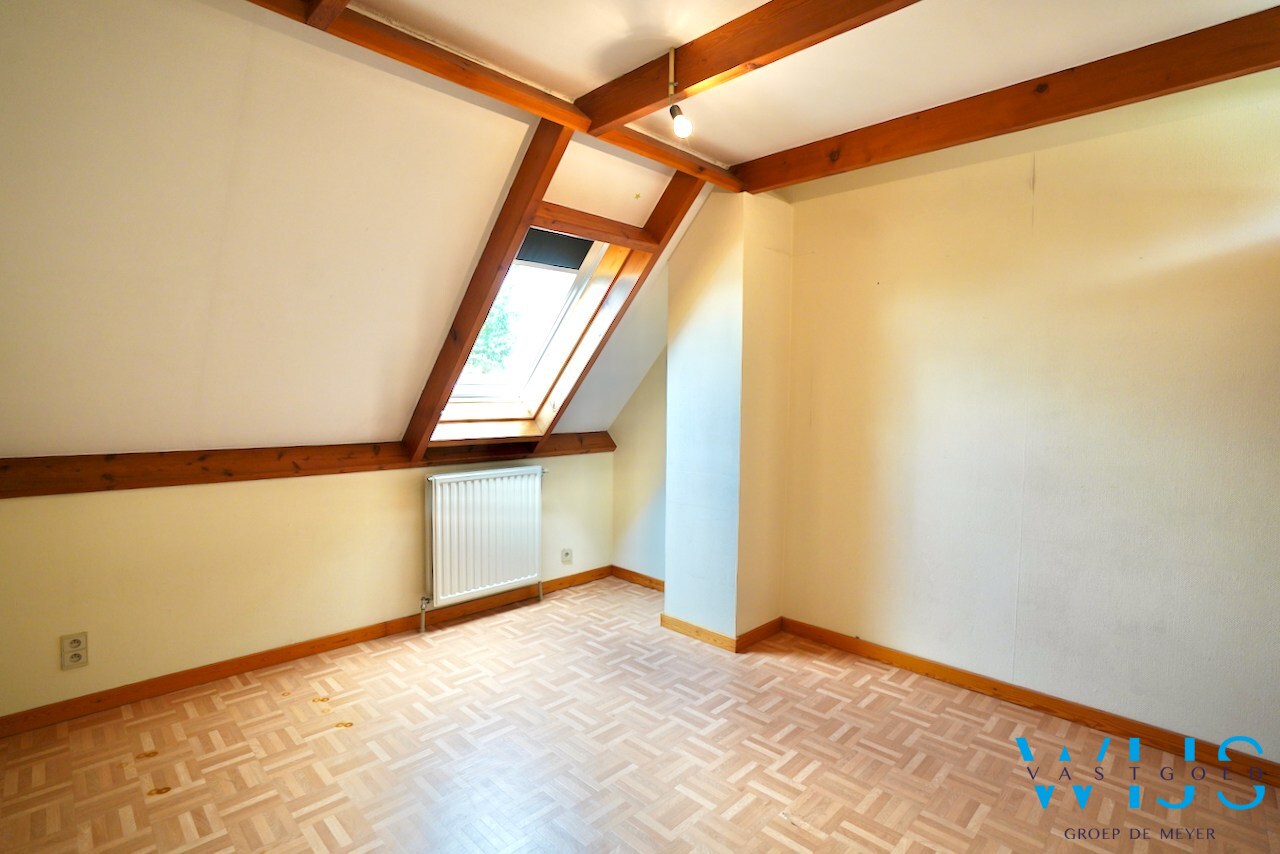 WIJS woonhuis op ideaal perceel van 738m² te Rieme ! 