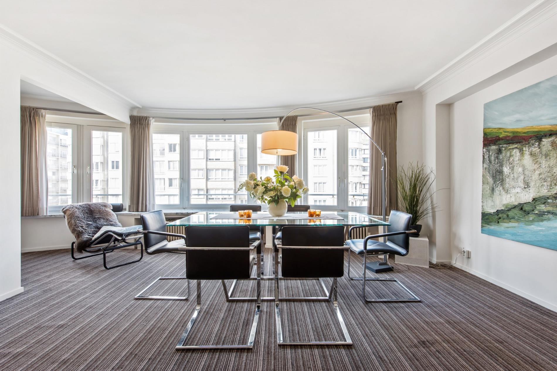 RUIM APPARTEMENT CENTRUM OOSTENDE - TOPLIGGING! 