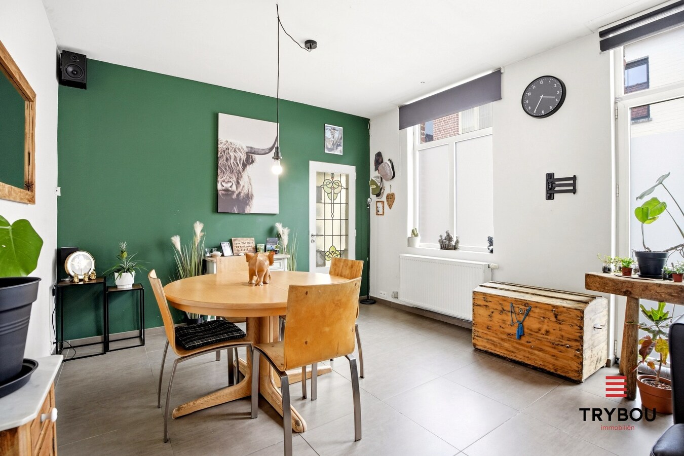 Instapklare woning met 4 slaapkamers te koop in het hartje van Poperinge! 