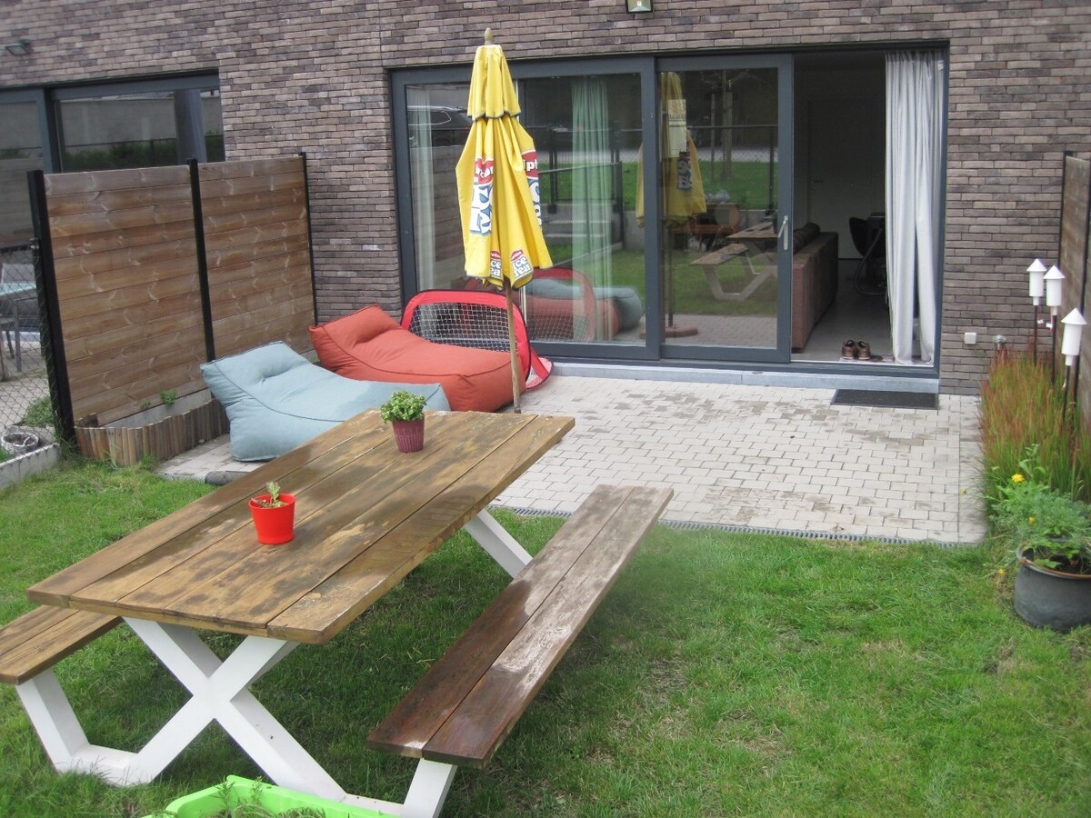 Recente BEN-woning met een E-peil van 3.  Centrum Gavere. 